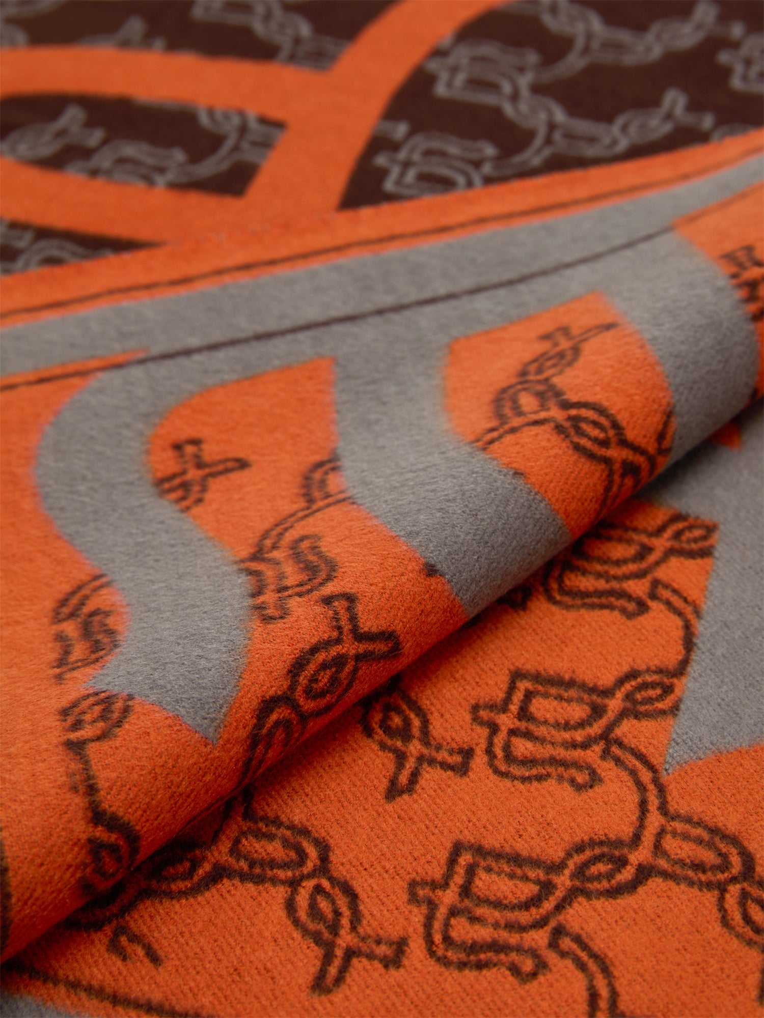 EP YAYING Double-Sided Silk Velvet Scarf