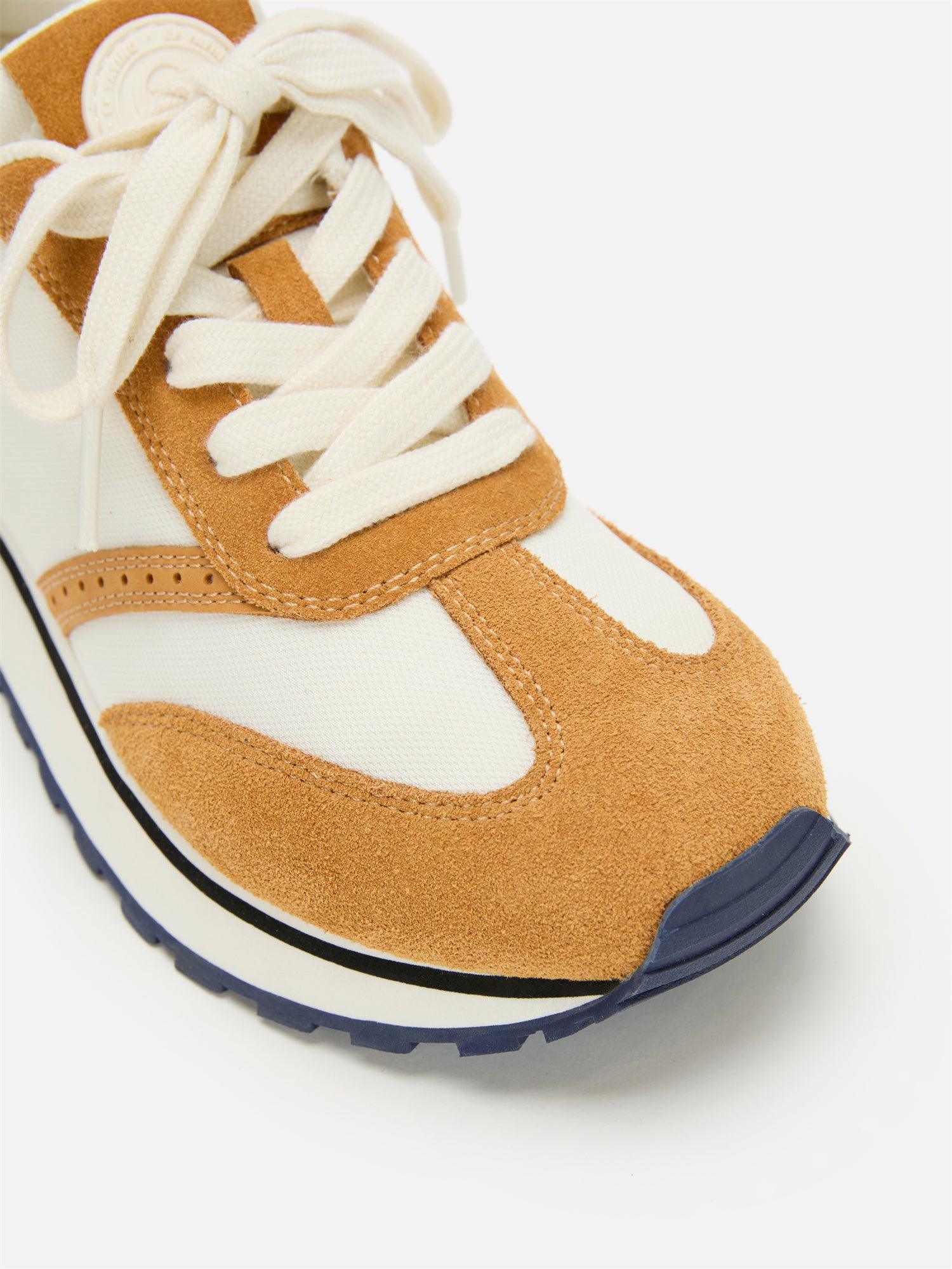 EP YAYING Featherlight Running Shoes