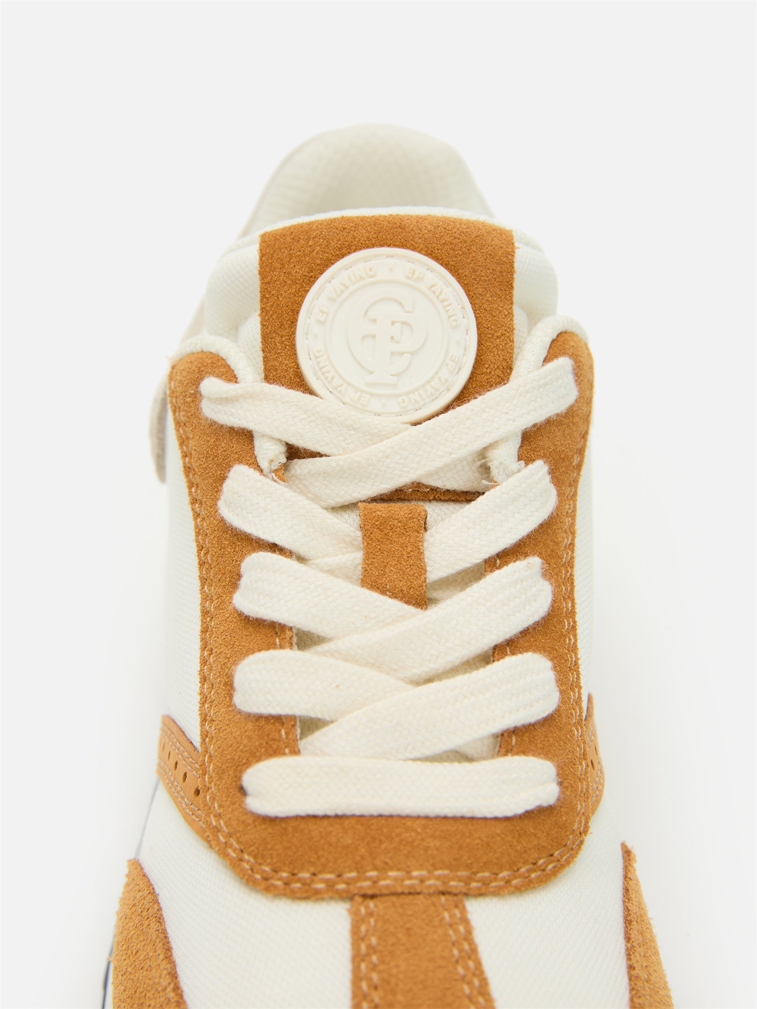 EP YAYING Featherlight Running Shoes