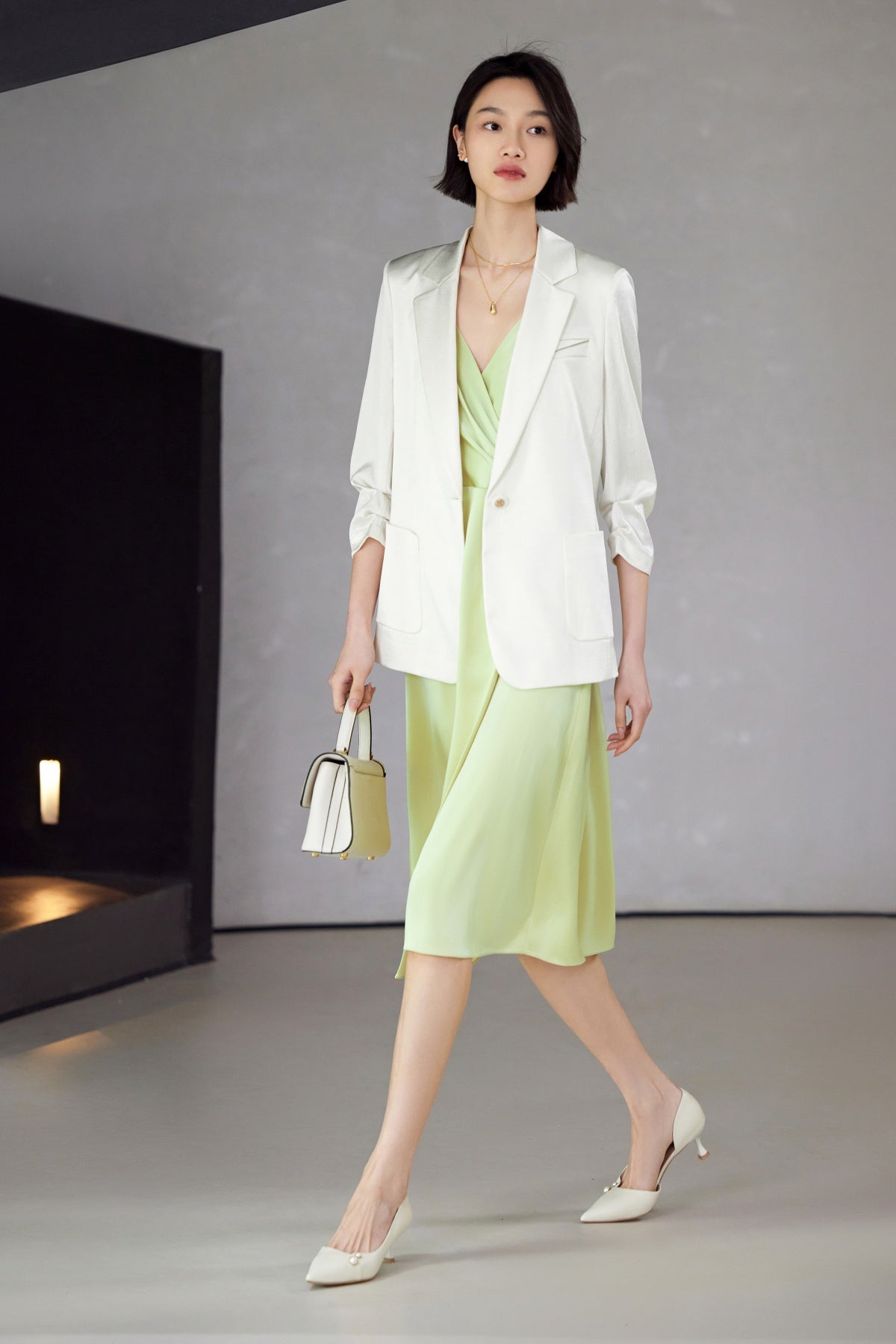 EP YAYING Elegance Pearl Hollow High Heels