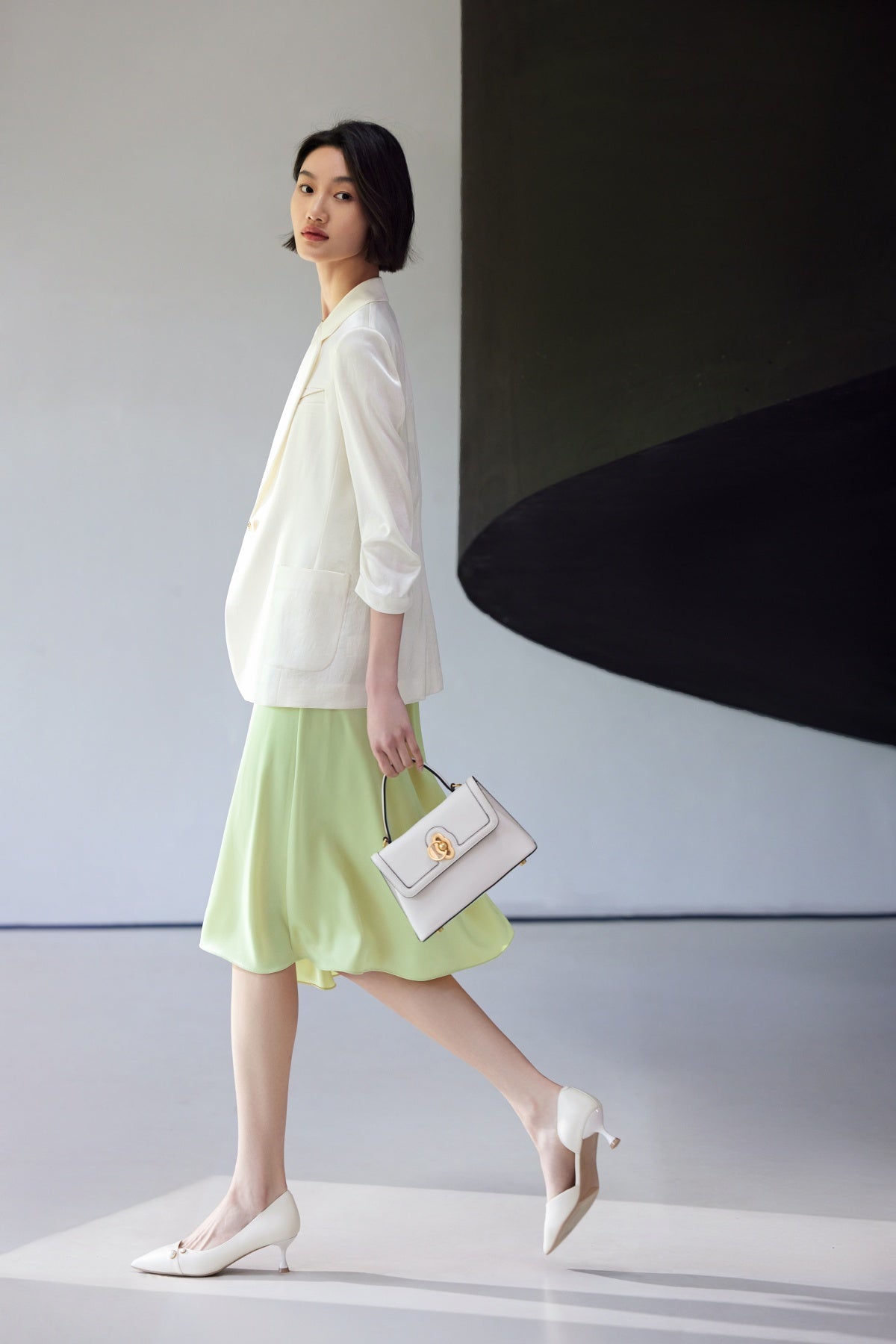 EP YAYING Elegance Pearl Hollow High Heels