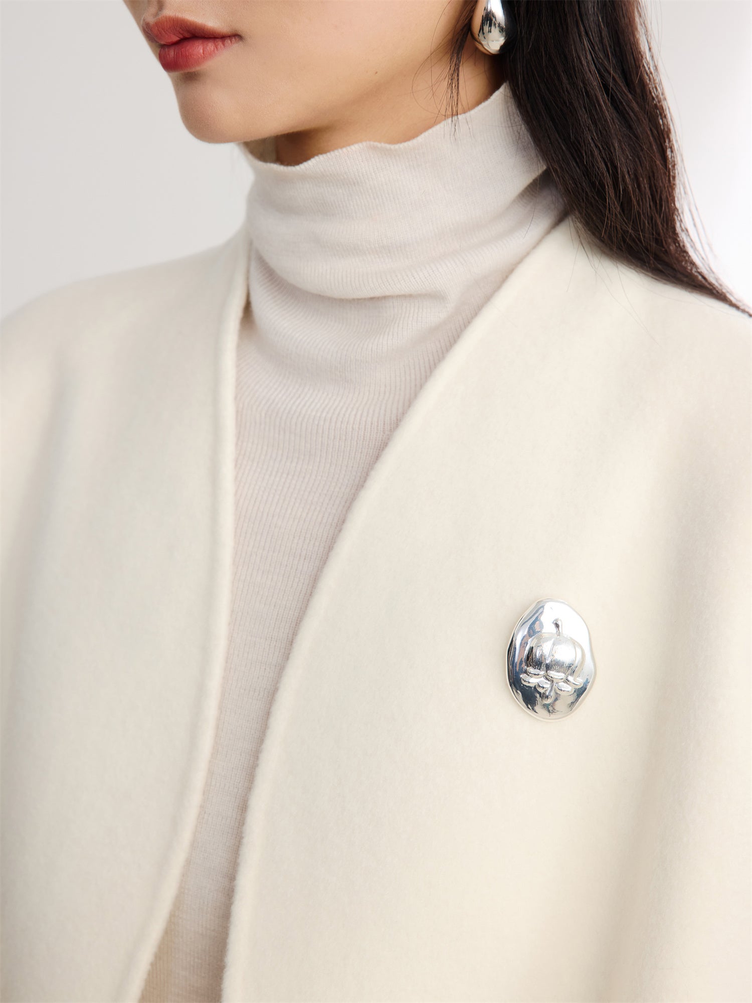 White-on-White Cashmere Cape Double-Faced Wool Short Coat