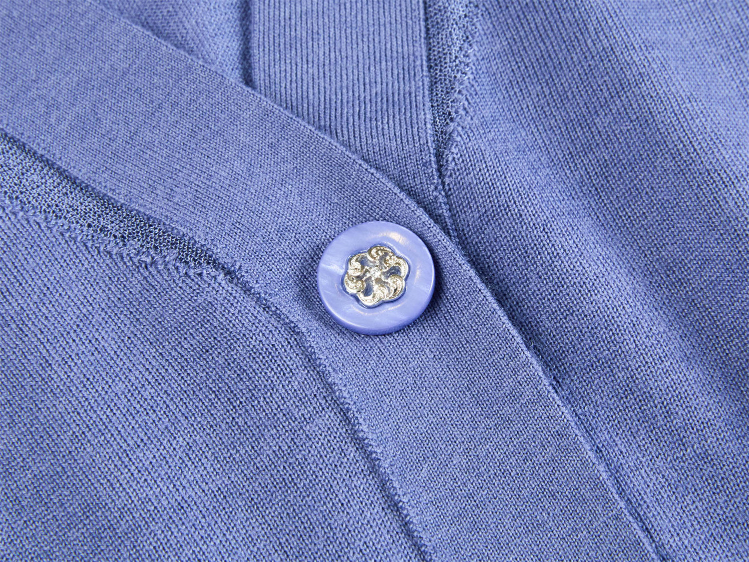 YAYING Wool V-Neck Knit Cardigan EPKAW9102AP