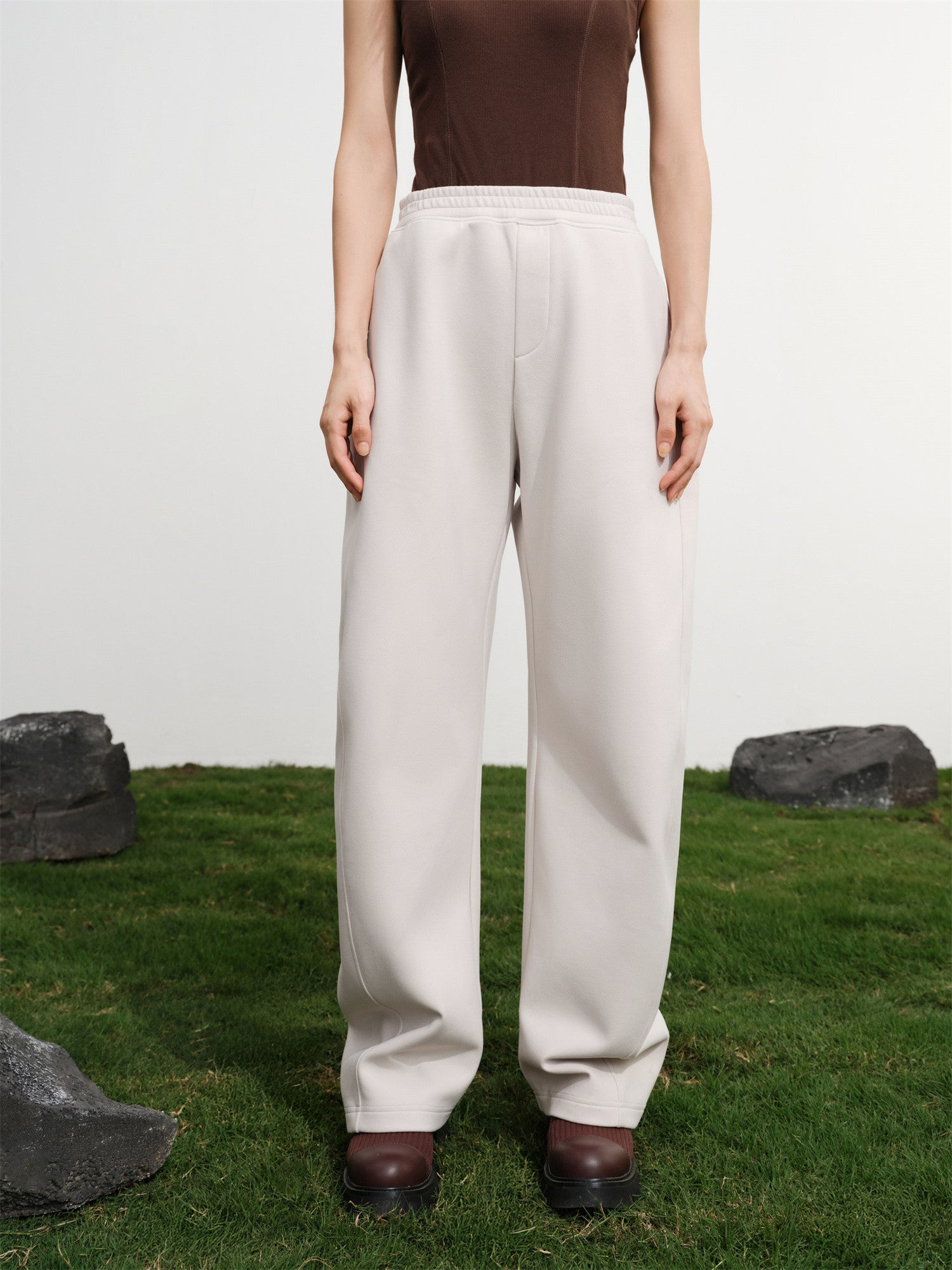 EP YAYING High-Waisted Sporty Tapered Pants EGKIA6419AM