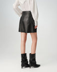 EP YAYING Minimalist Commuter Leather Shorts