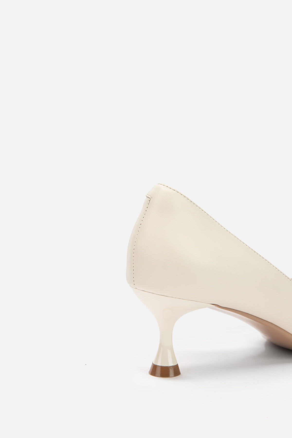 EP YAYING Elegance Pearl Hollow High Heels