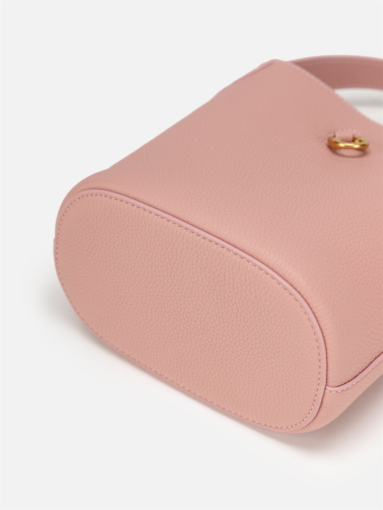 EP YAYING Ru Yi Cloud-Shoulder Medium Bucket Bag EAKALB001BF