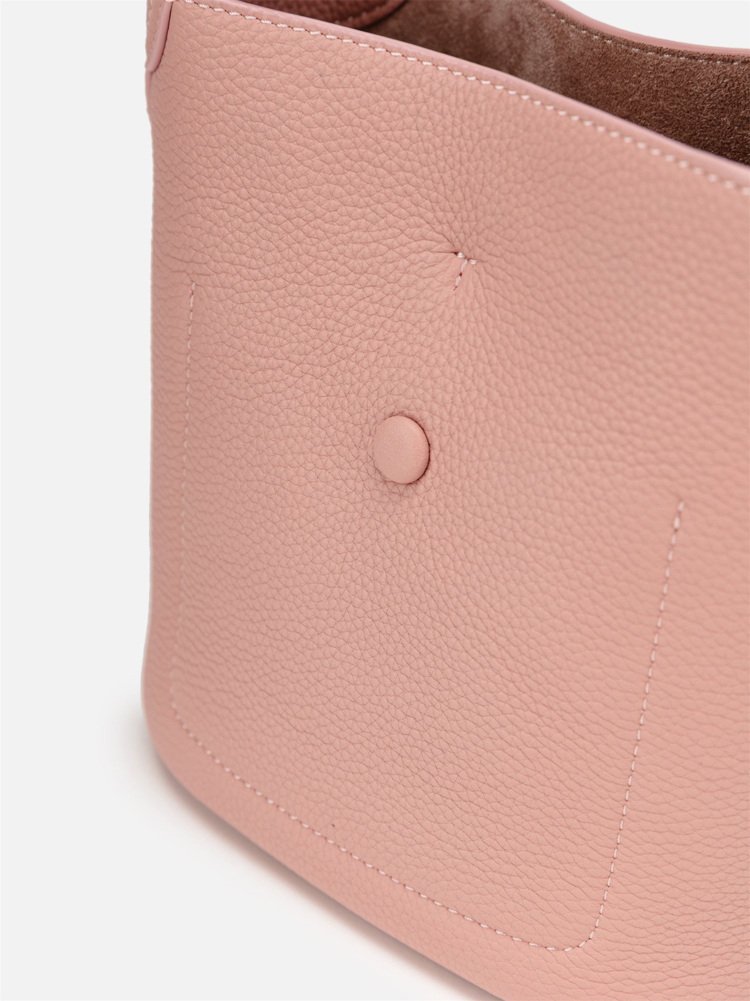 EP YAYING Ru Yi Cloud-Shoulder Medium Bucket Bag EAKALB001BF