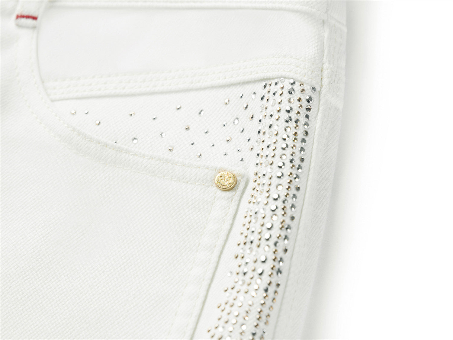 YAYING Embroidered Jeans