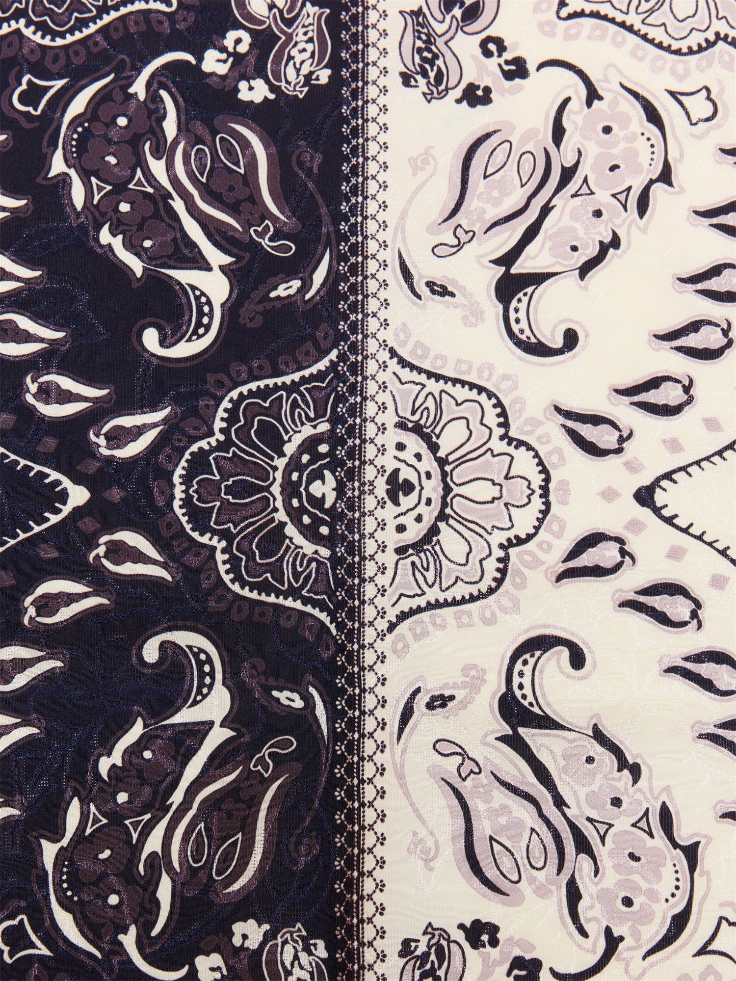 EP YAYING Qiannan Totem Reversible Dual-Tone Silk Lattice Scarf EAKPSW001AL
