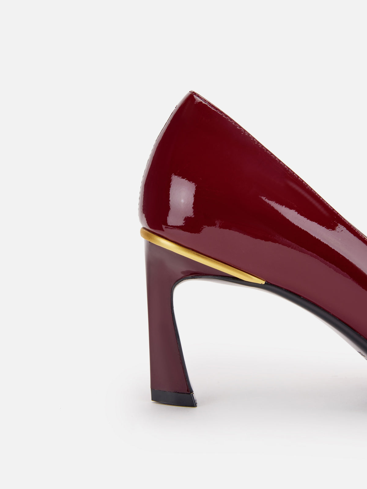 EP YAYING Metallic-Buckle High-Heeled Pumps