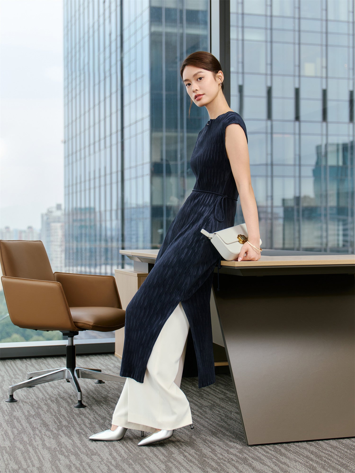 EP YAYING Pleated Slimming Dress EGKAA4509AZ
