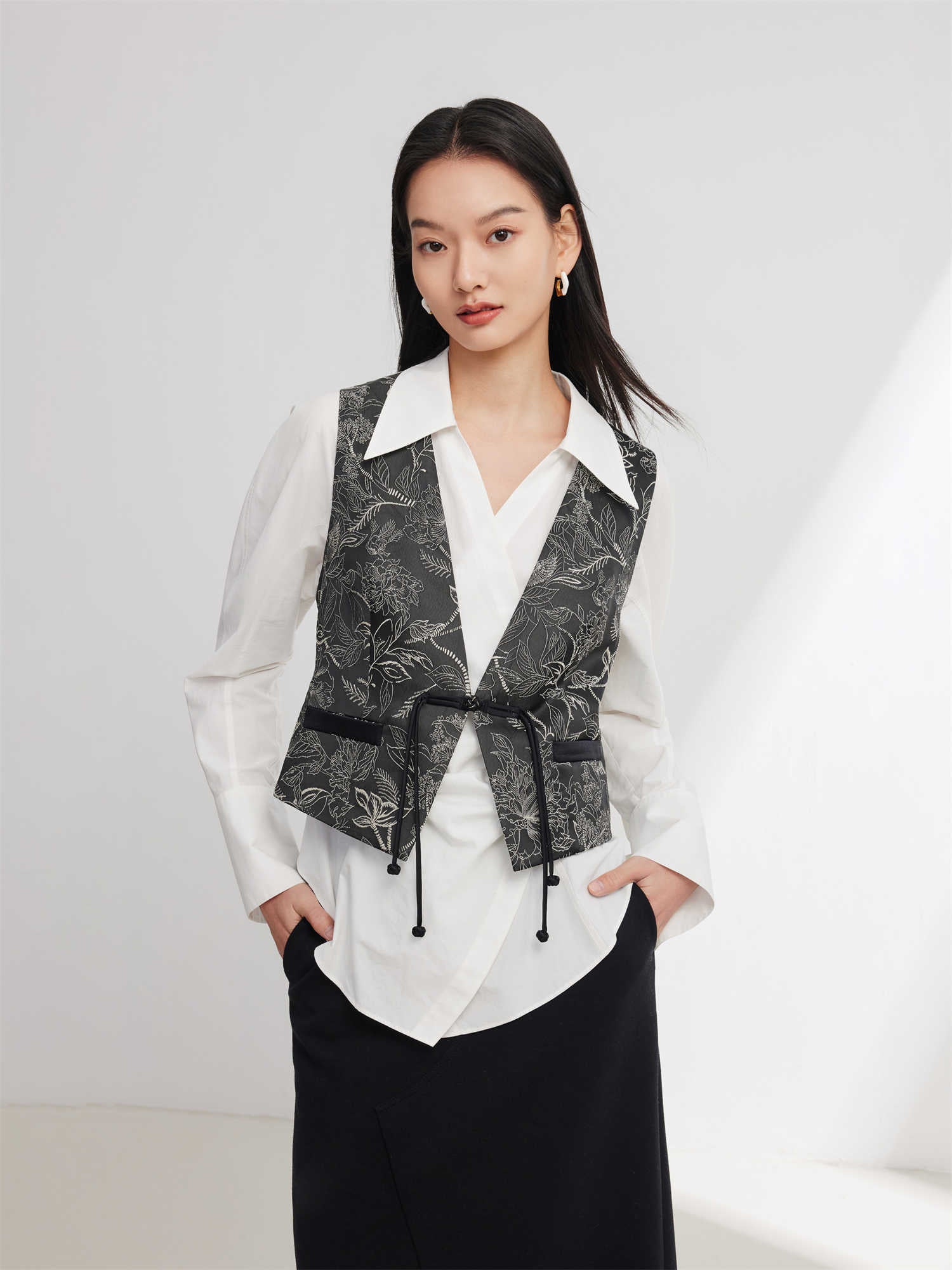 EP YAYING Chinese-Style Embroidered Short Vest