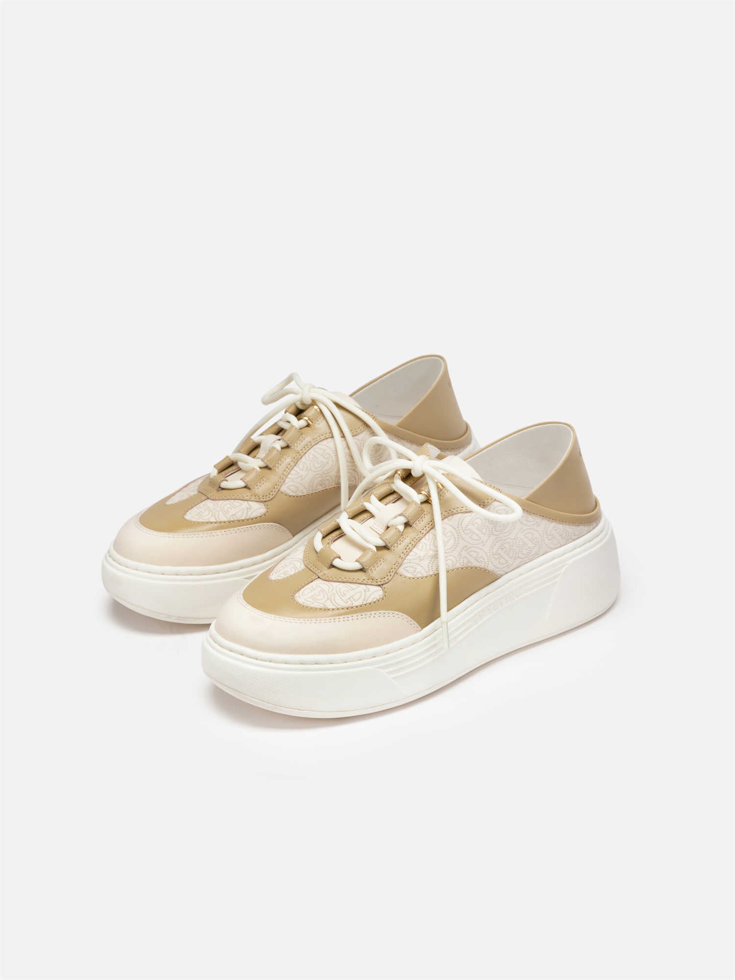 EP YAYING White Shoes