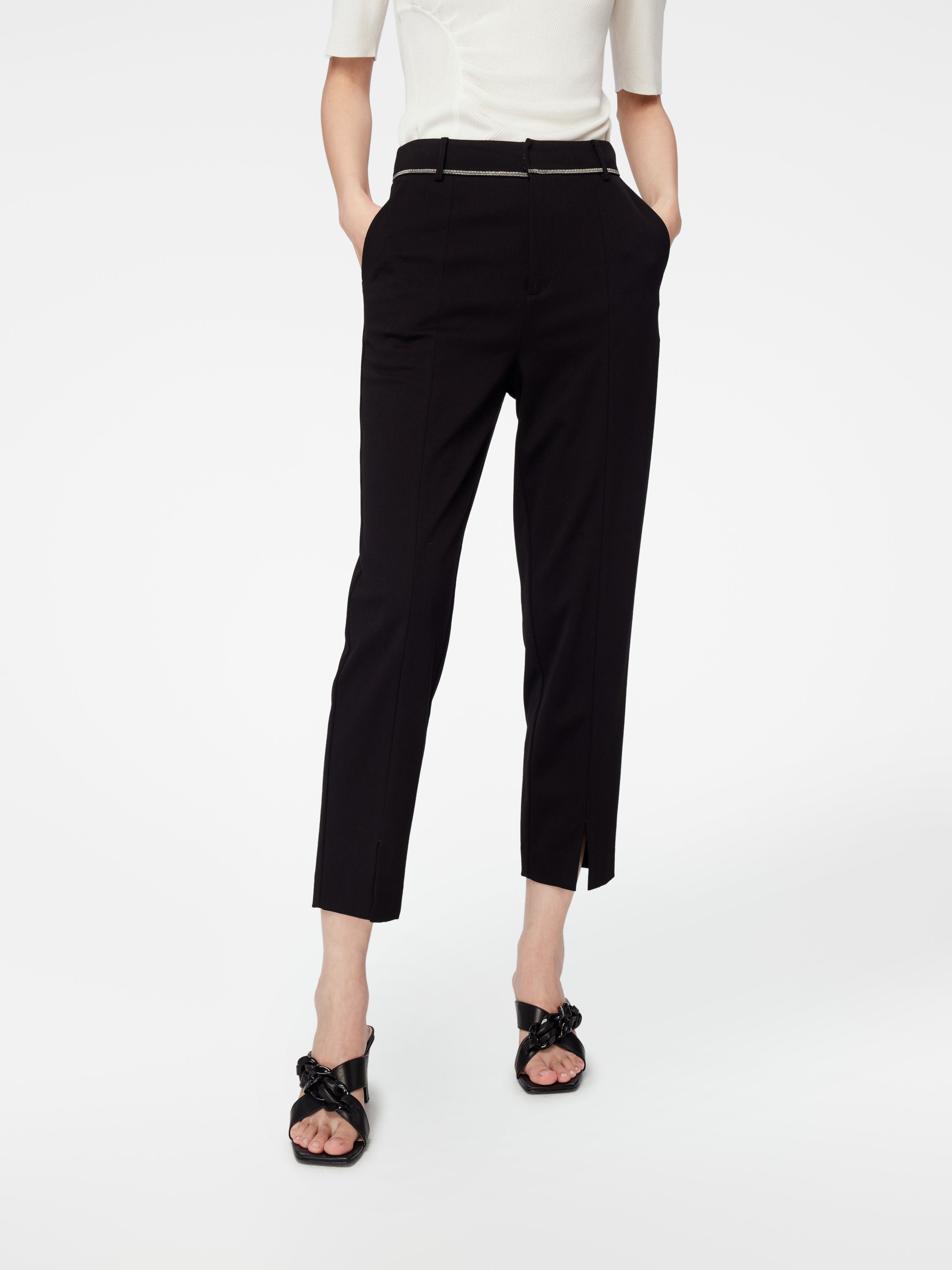 EP YAYING BLACK PANTS