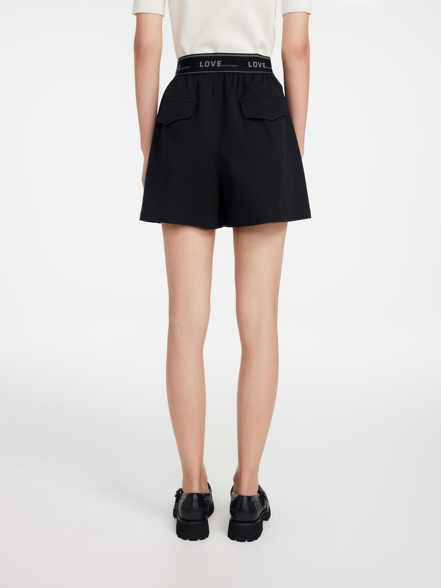EP YAYING Sporty Shorts