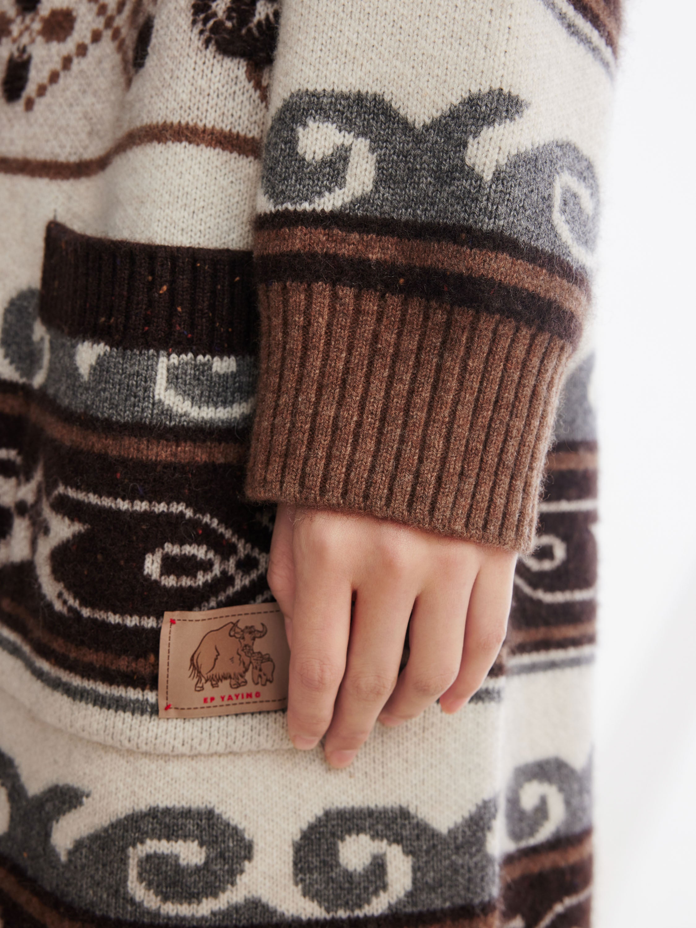 EP YAYING SWEATER