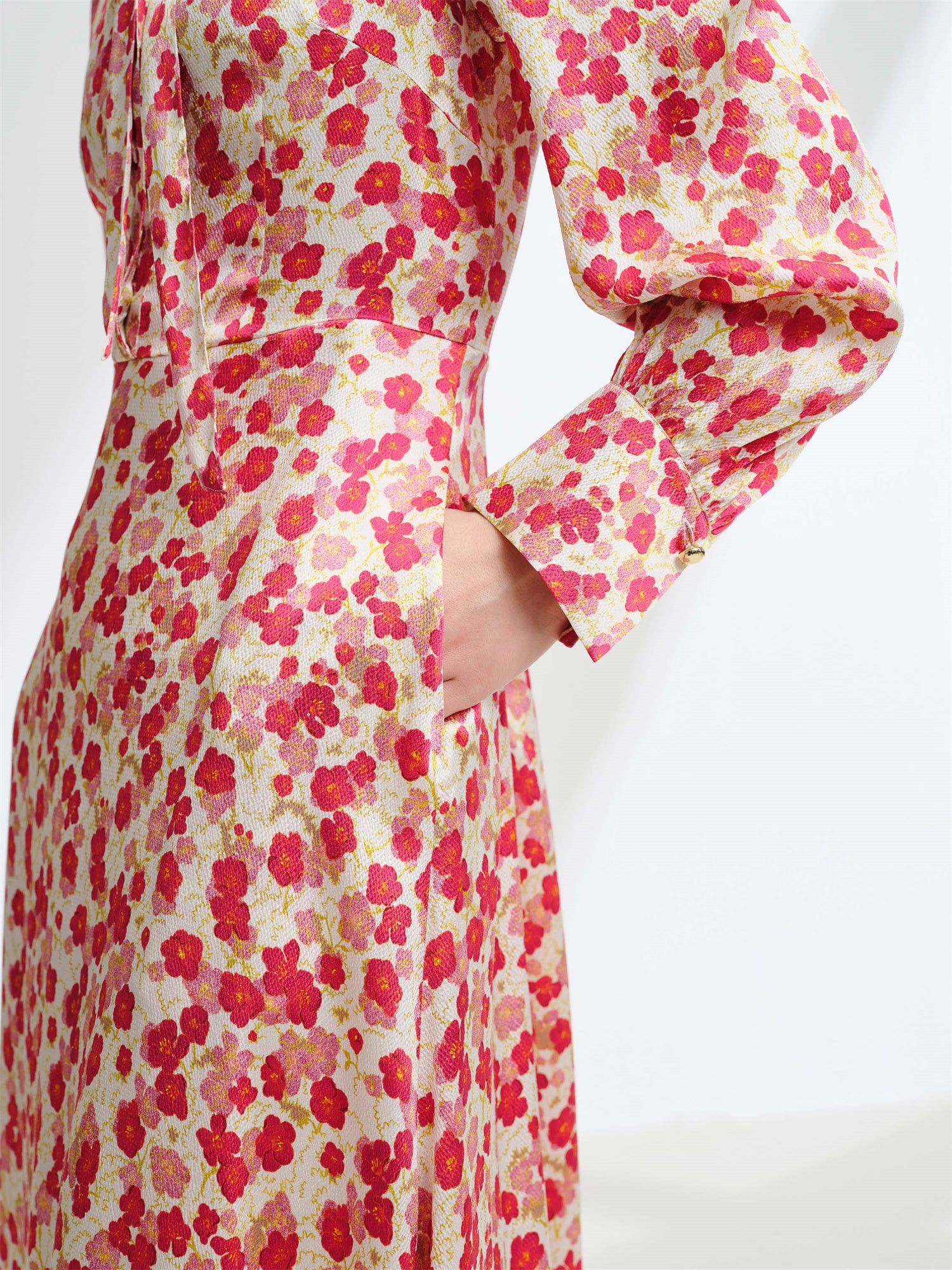 EP YAYING Silk Waist-Cinching Dress EGKPS4607AR