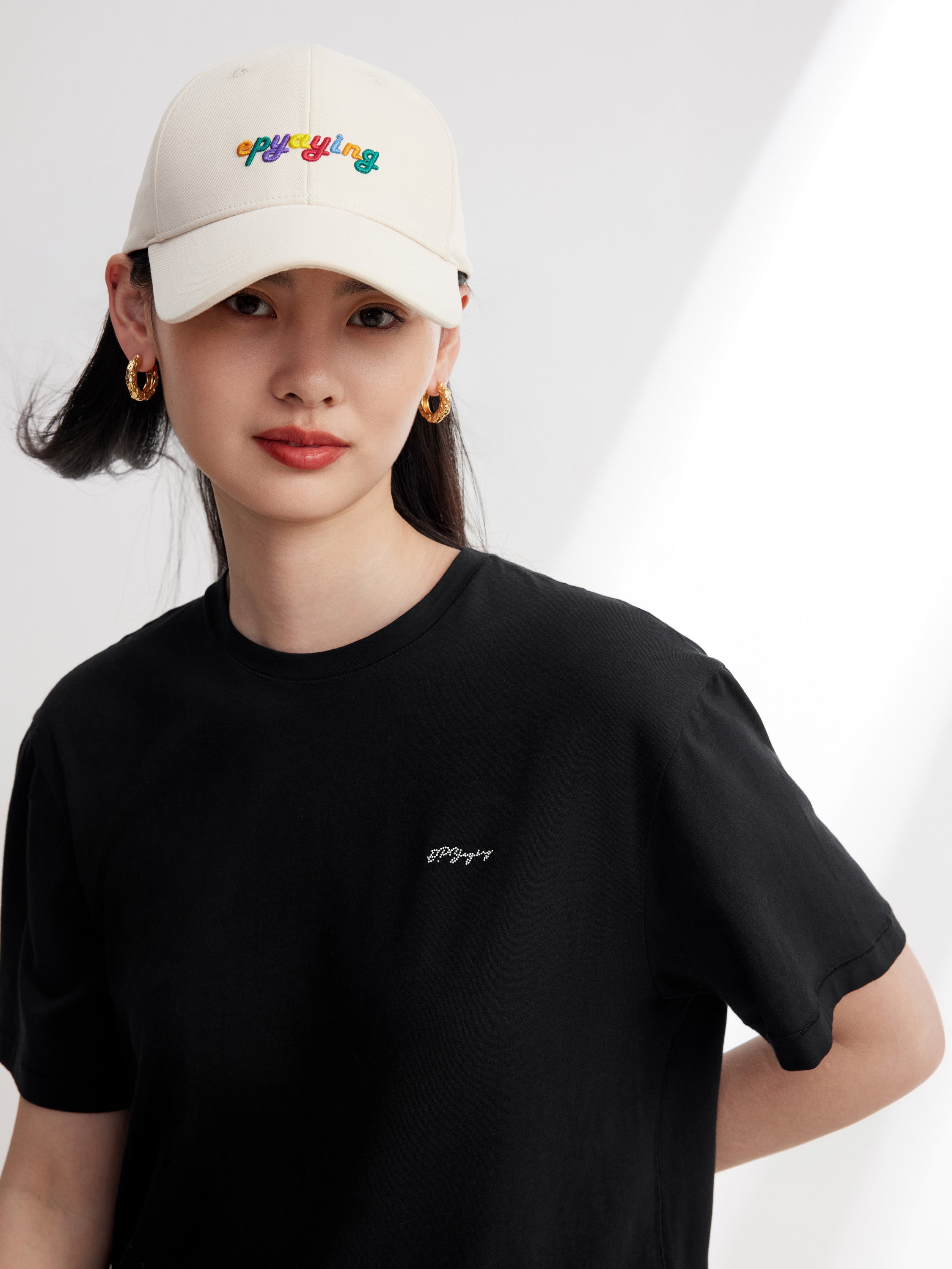 EP YAYING Black Tee