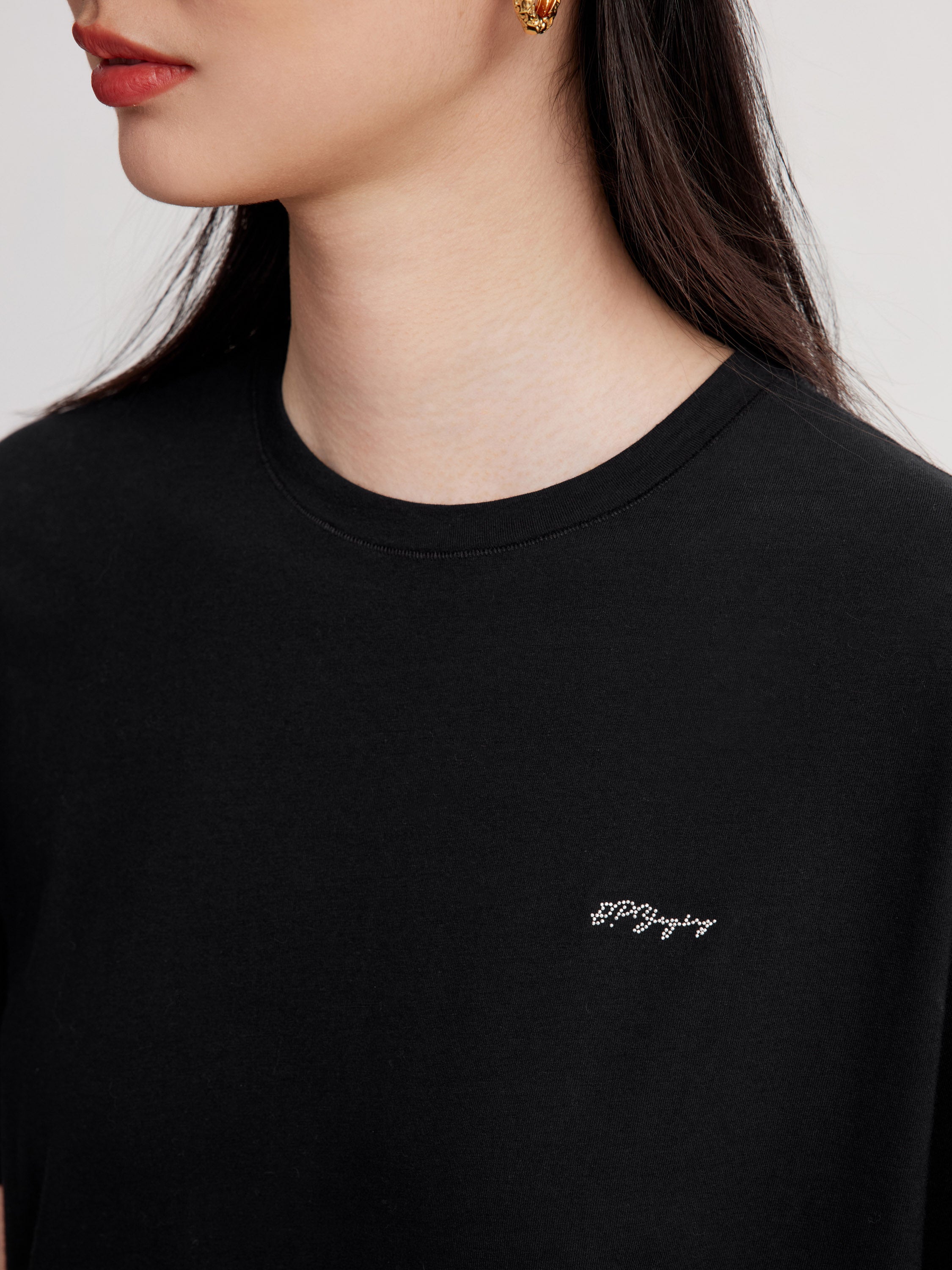 EP YAYING Black Tee
