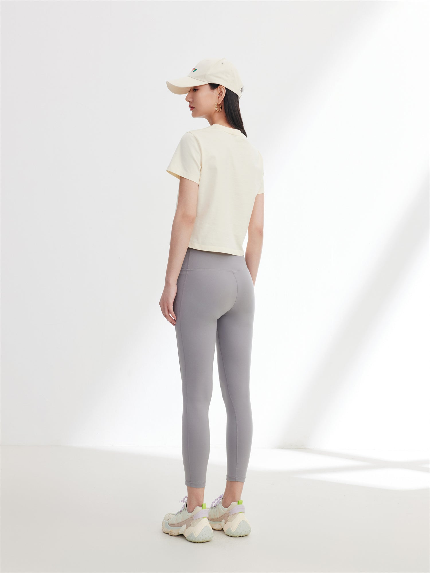 EP YAYING Beige Basic T-Shirt
