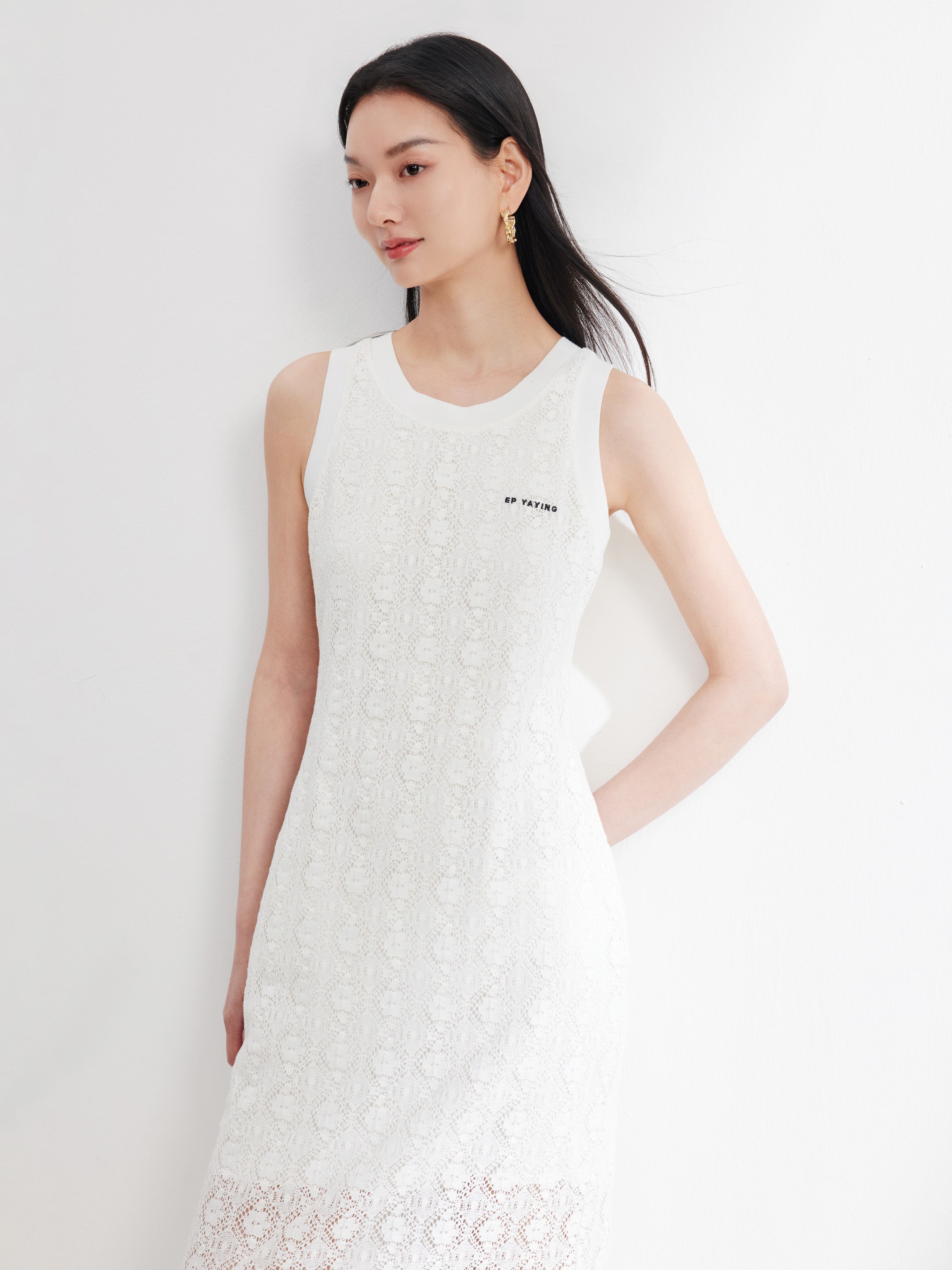 YAYING White Sleeveless Dress