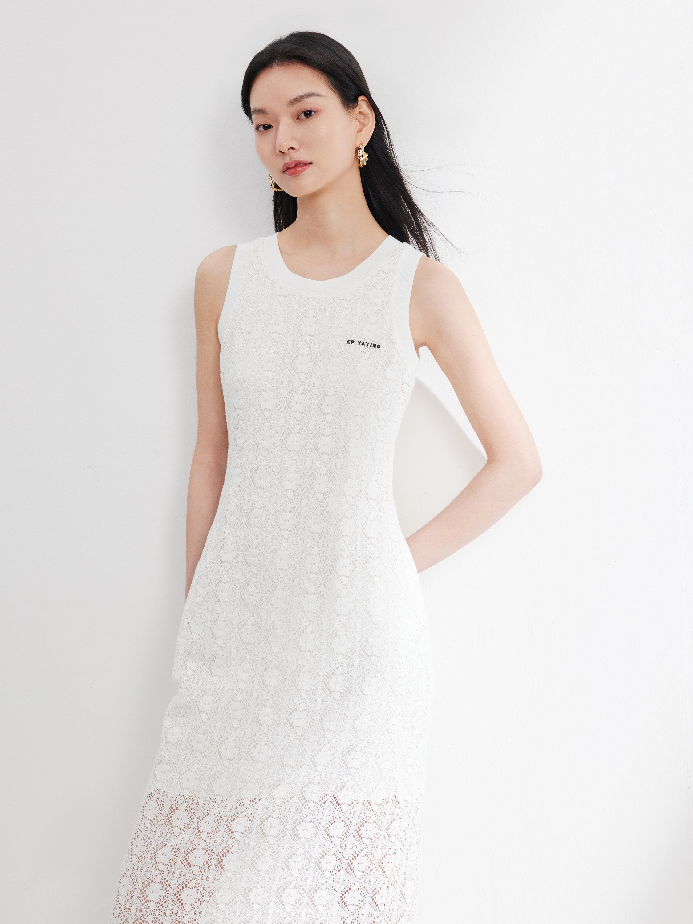 YAYING White Sleeveless Dress