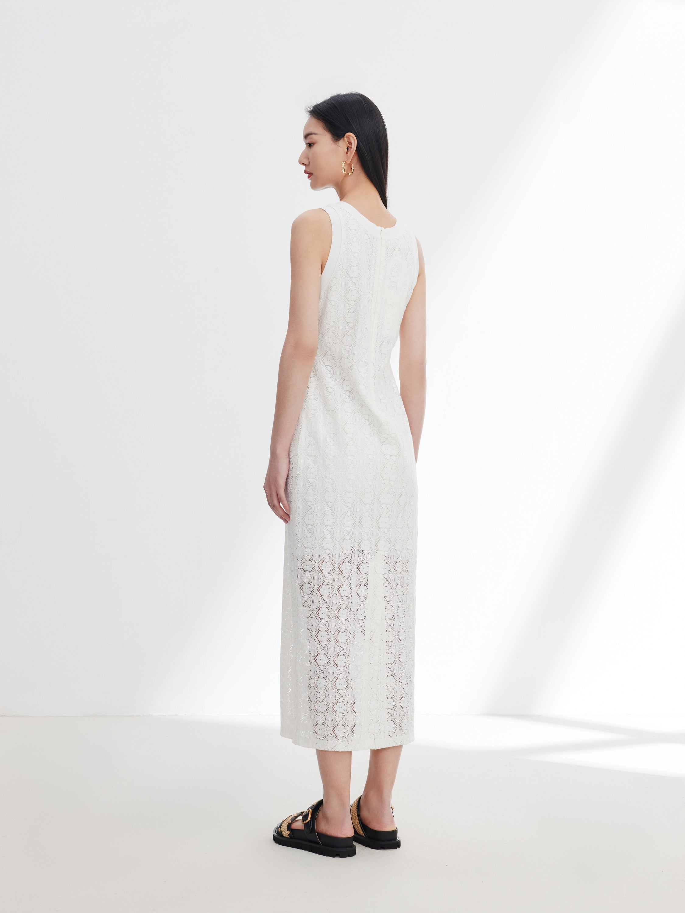 YAYING White Sleeveless Dress