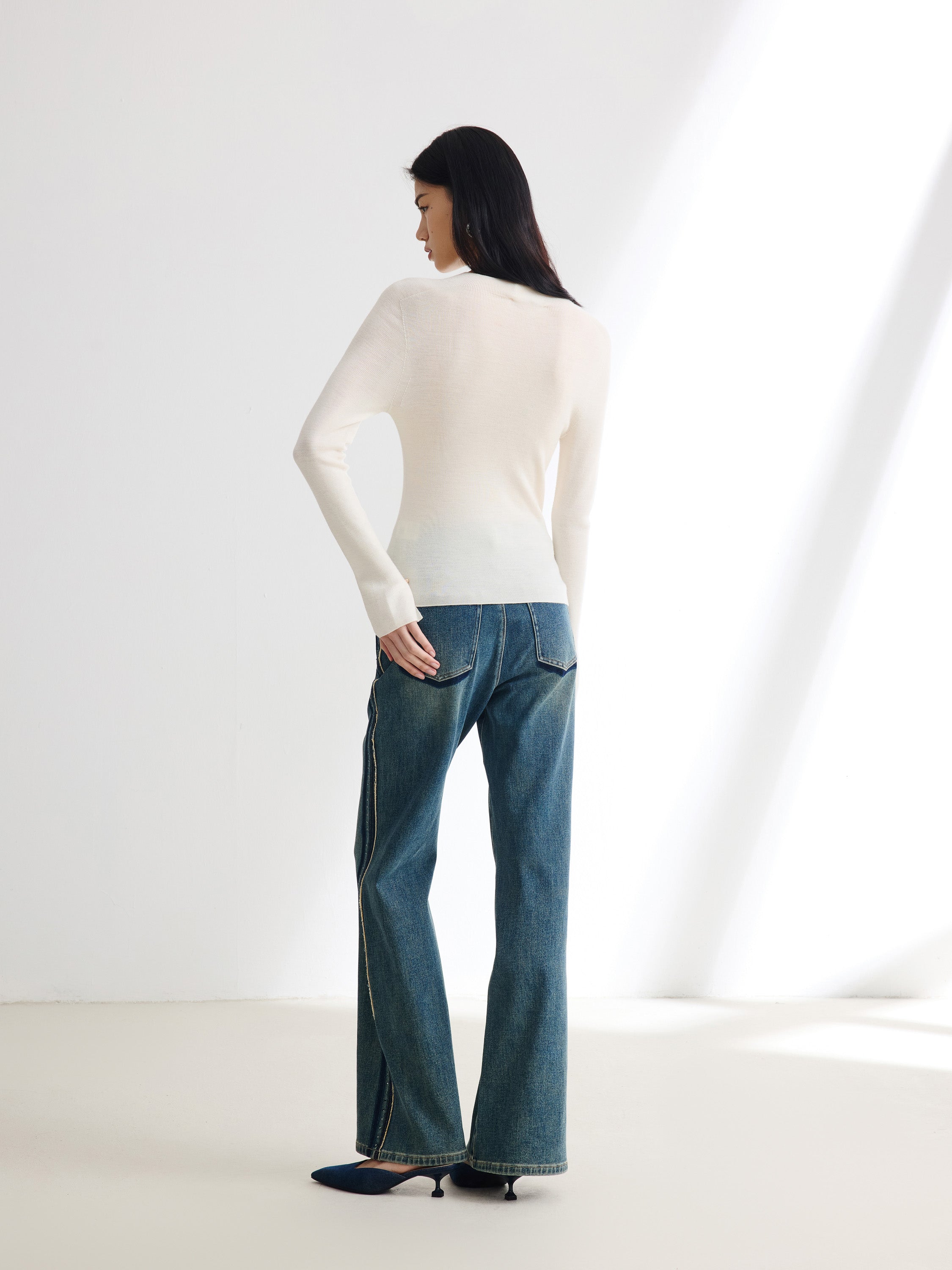 EGJAW9917AW