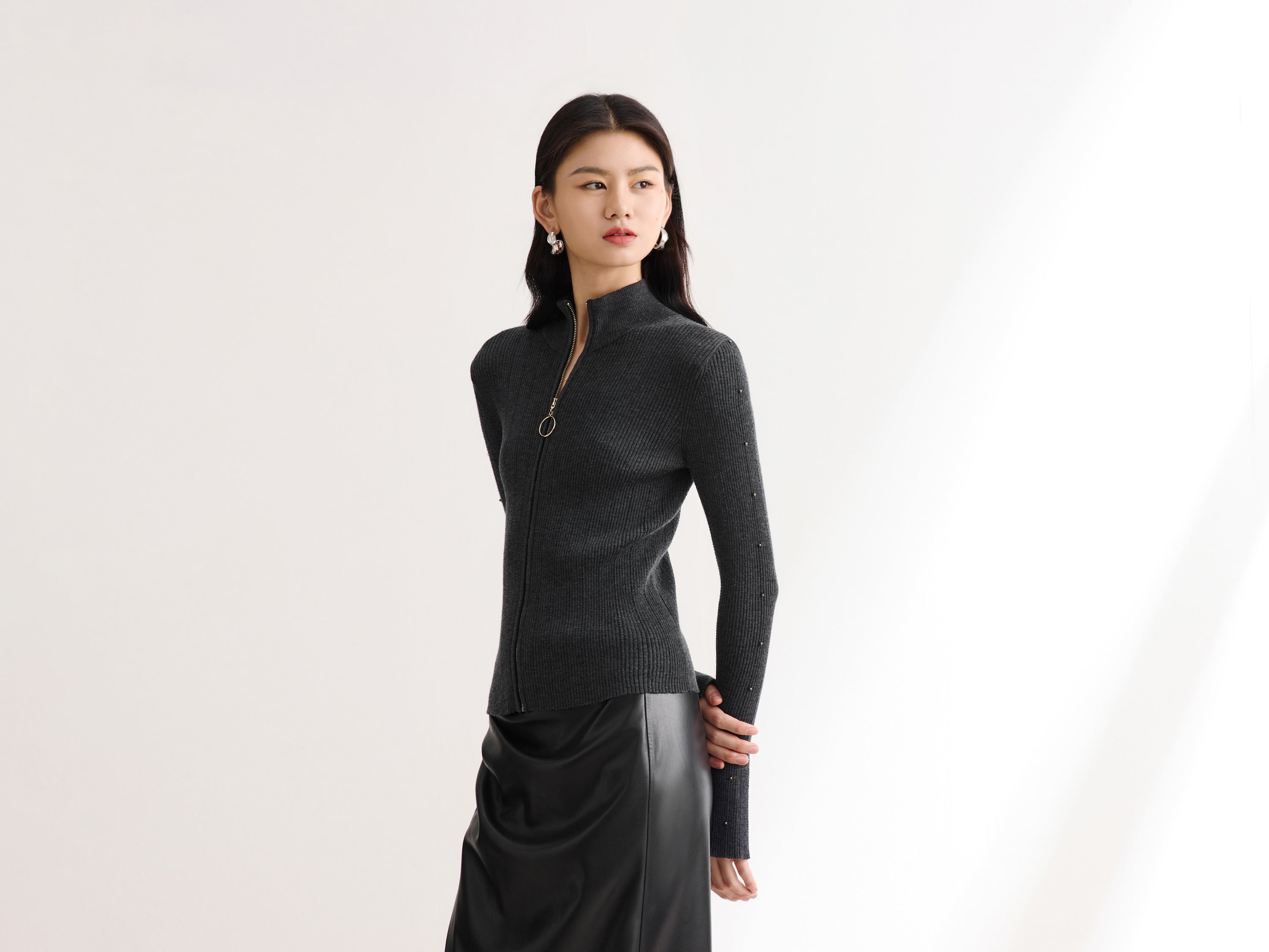 EP YAYING Black Fitted Top