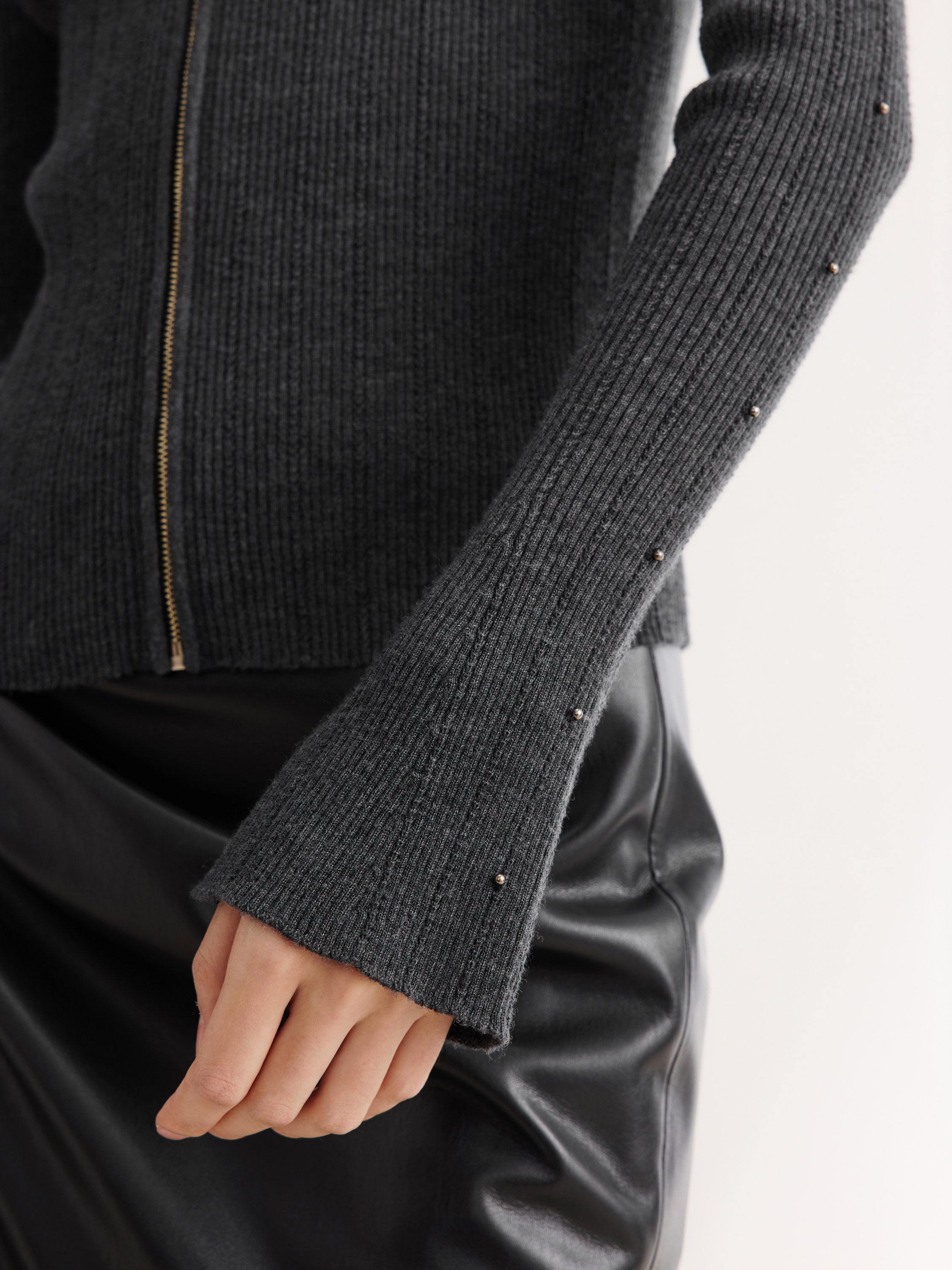 EP YAYING Black Fitted Top