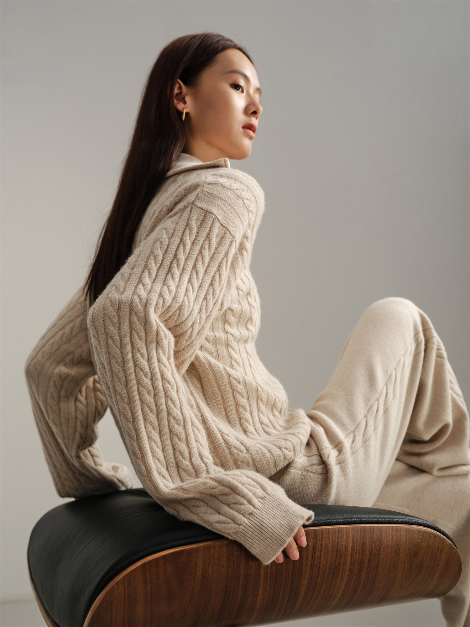 EP YAYING V-Neck Cable Knit Cashmere Sweater