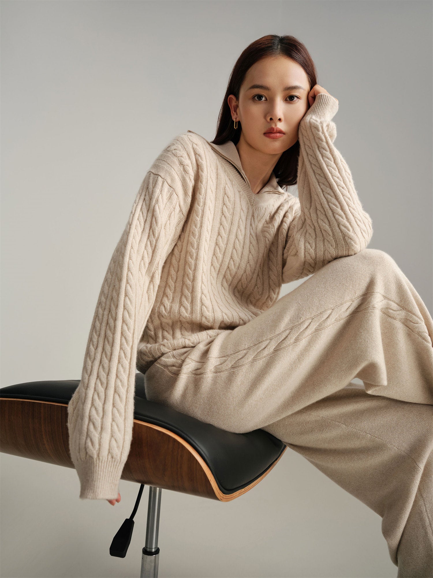 EP YAYING V-Neck Cable Knit Cashmere Sweater