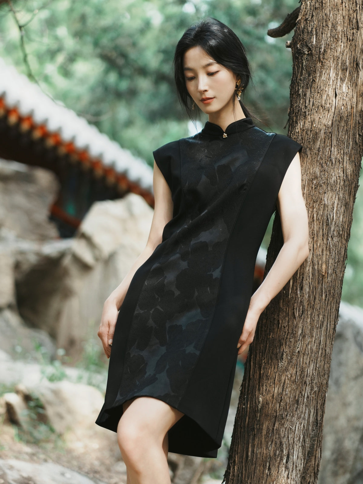 EP YAYING Embroidered Chinese Style Neo-Chinese Black Cheongsam Dress