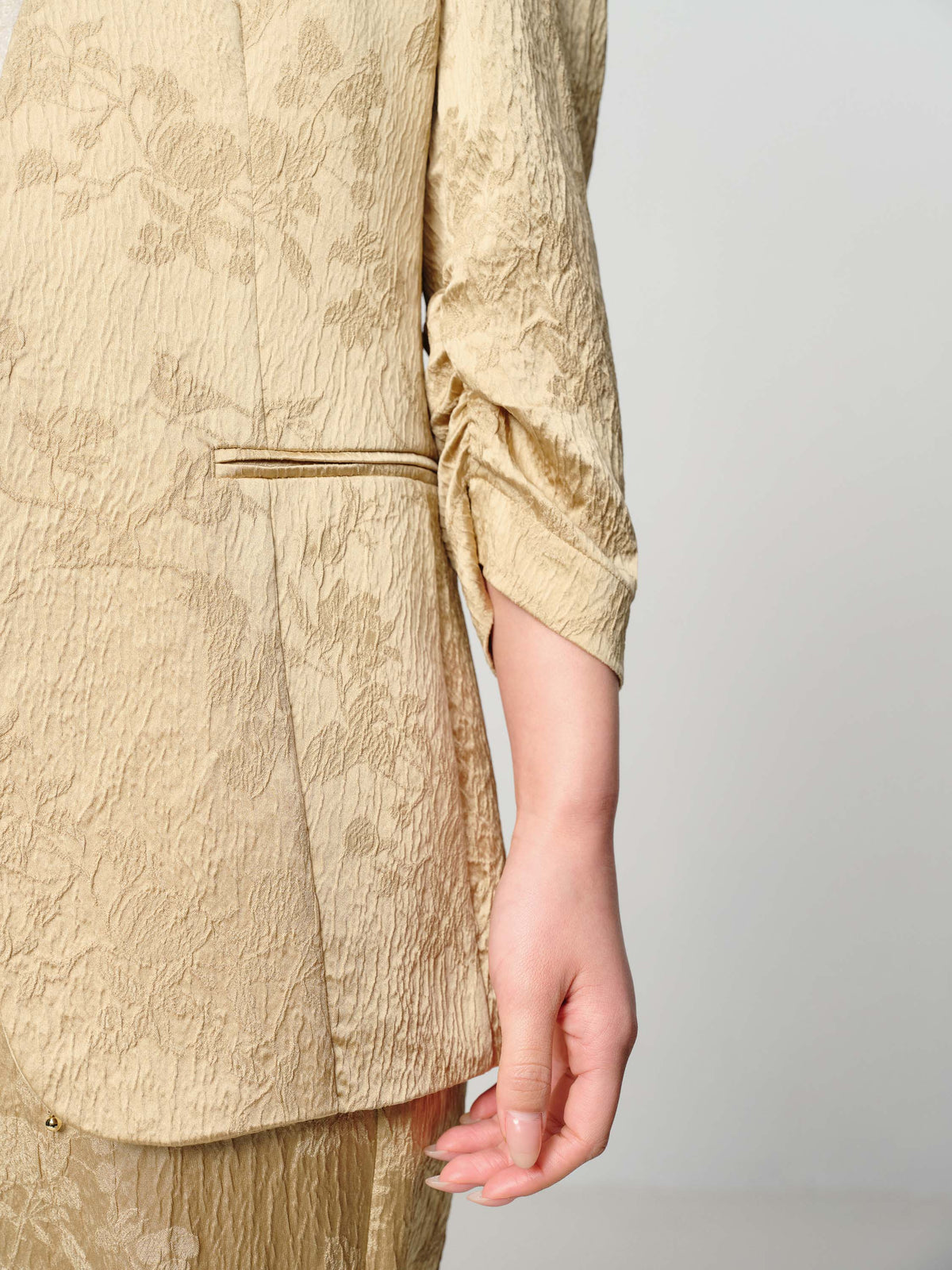EP YAYING Mulberry Silk Jacquard 3/4 Sleeve Collarless Blazer Jacket