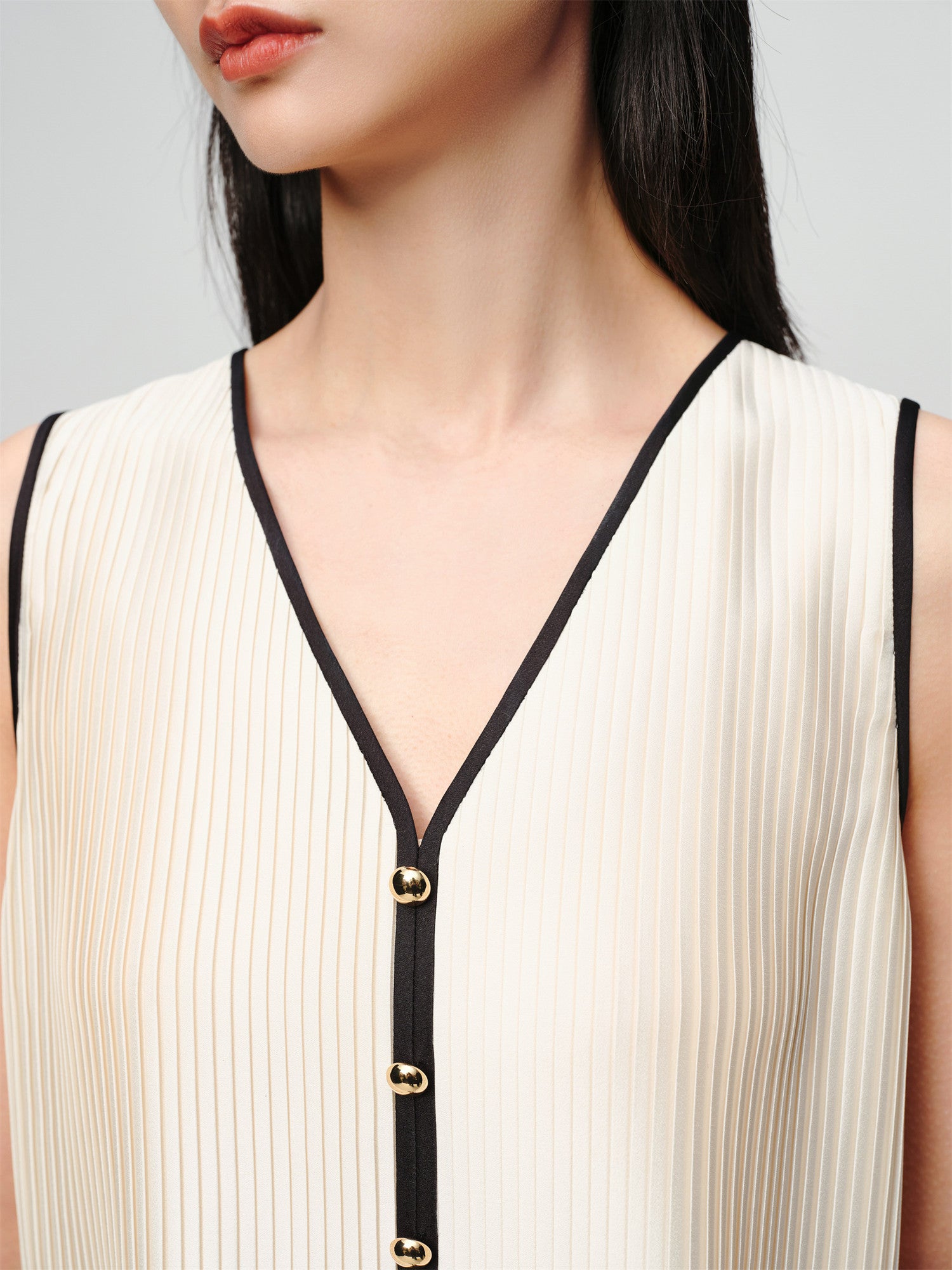 EP YAYING Pleated Vest EGKPA5107AM
