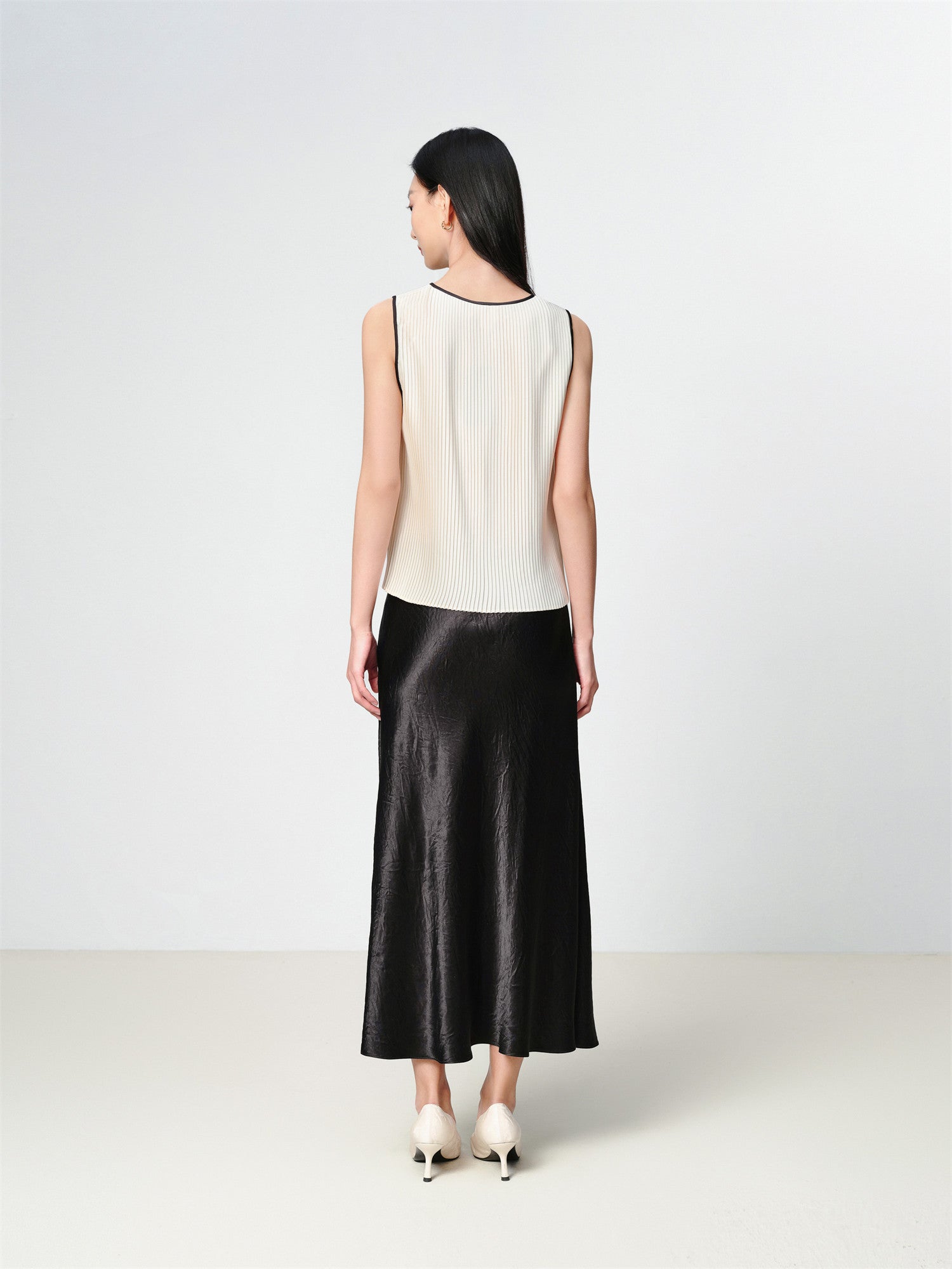 EP YAYING Pleated Vest EGKPA5107AM