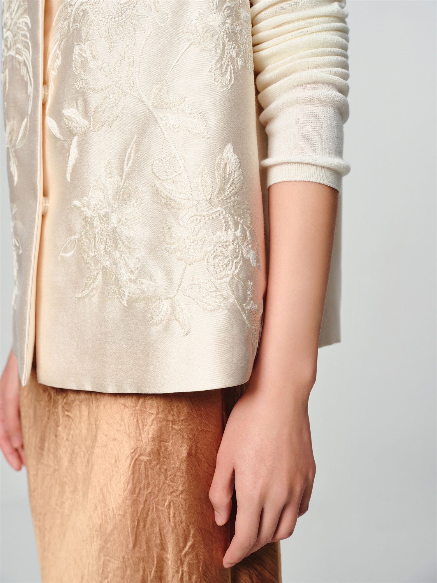EP YAYING Heavy Embroidery Vest Jacket EGKEA1030AW