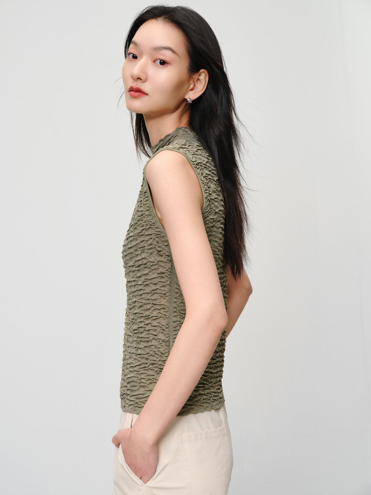 EP YAYING Slim-Fit Turtleneck Sleeveless Base Layer Top