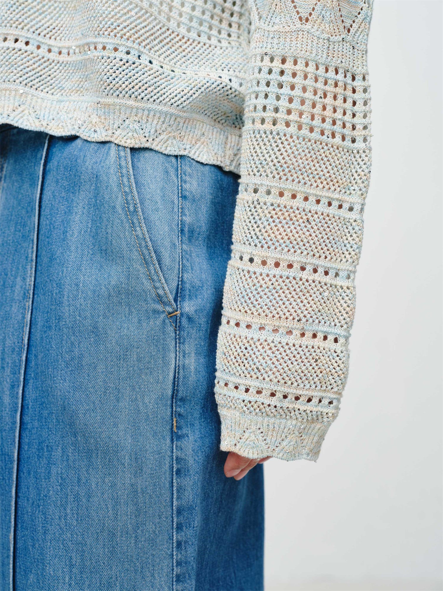 EP YAYING Hollow Fitted Knit Cardigan EGKEH9137AB