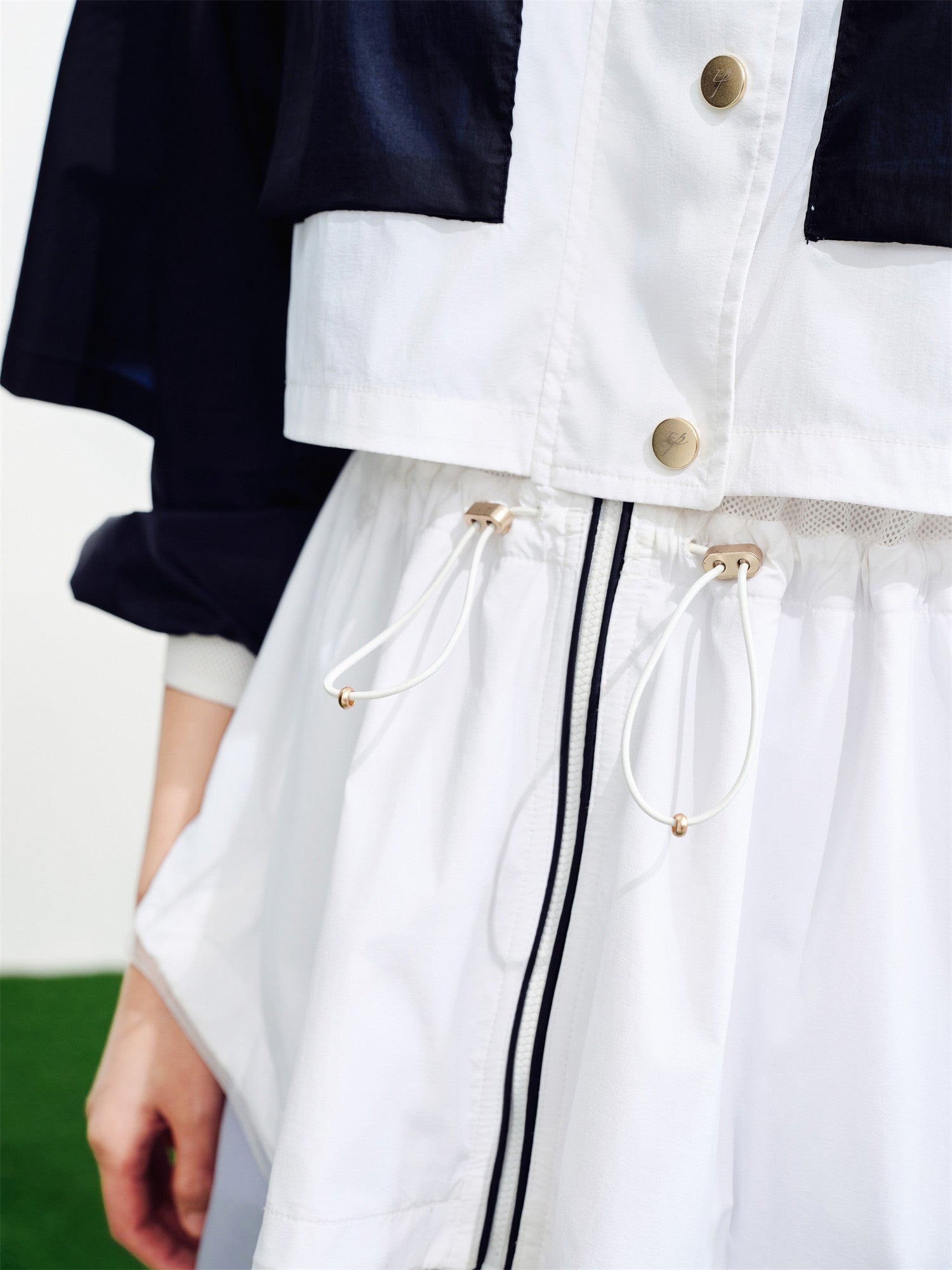 EP YAYING Color-Block Sports Hoodie Jacket EGKEA1311AW