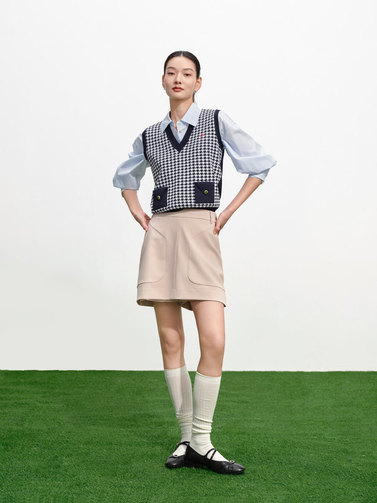 EP YAYING V-Neck Vest Sleeveless Knit Top