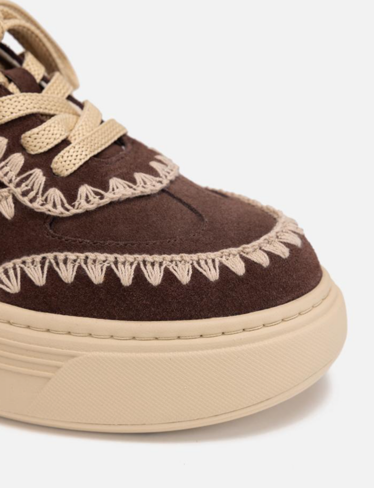EP YAYING Shell-Embroidered Leather Slip-On Sneakers