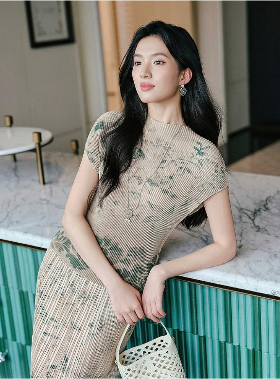EP YAYING Floral Printed Slim Fit Round Neck Short Sleeve Top