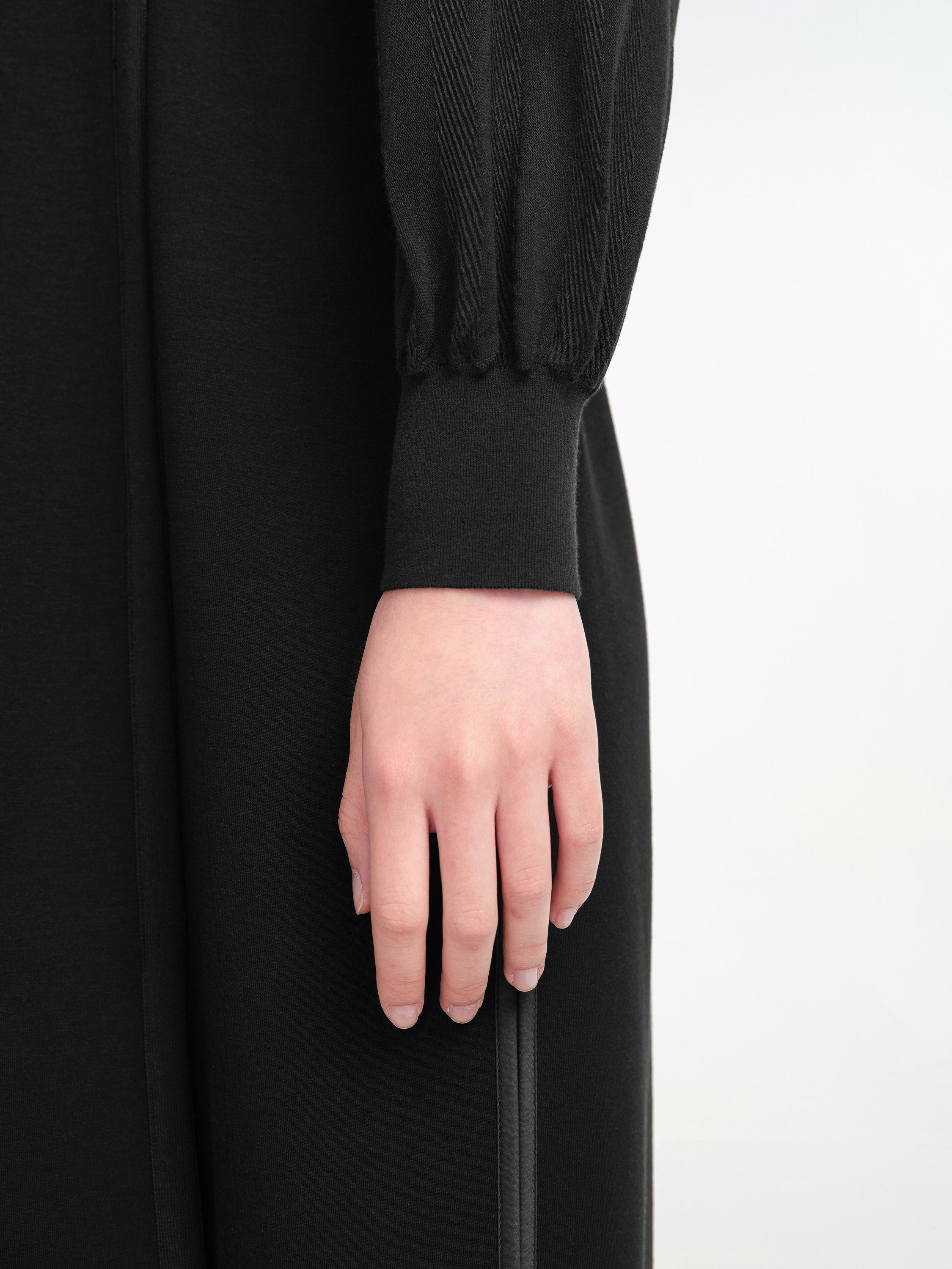 EP YAYING BLACK DRESS