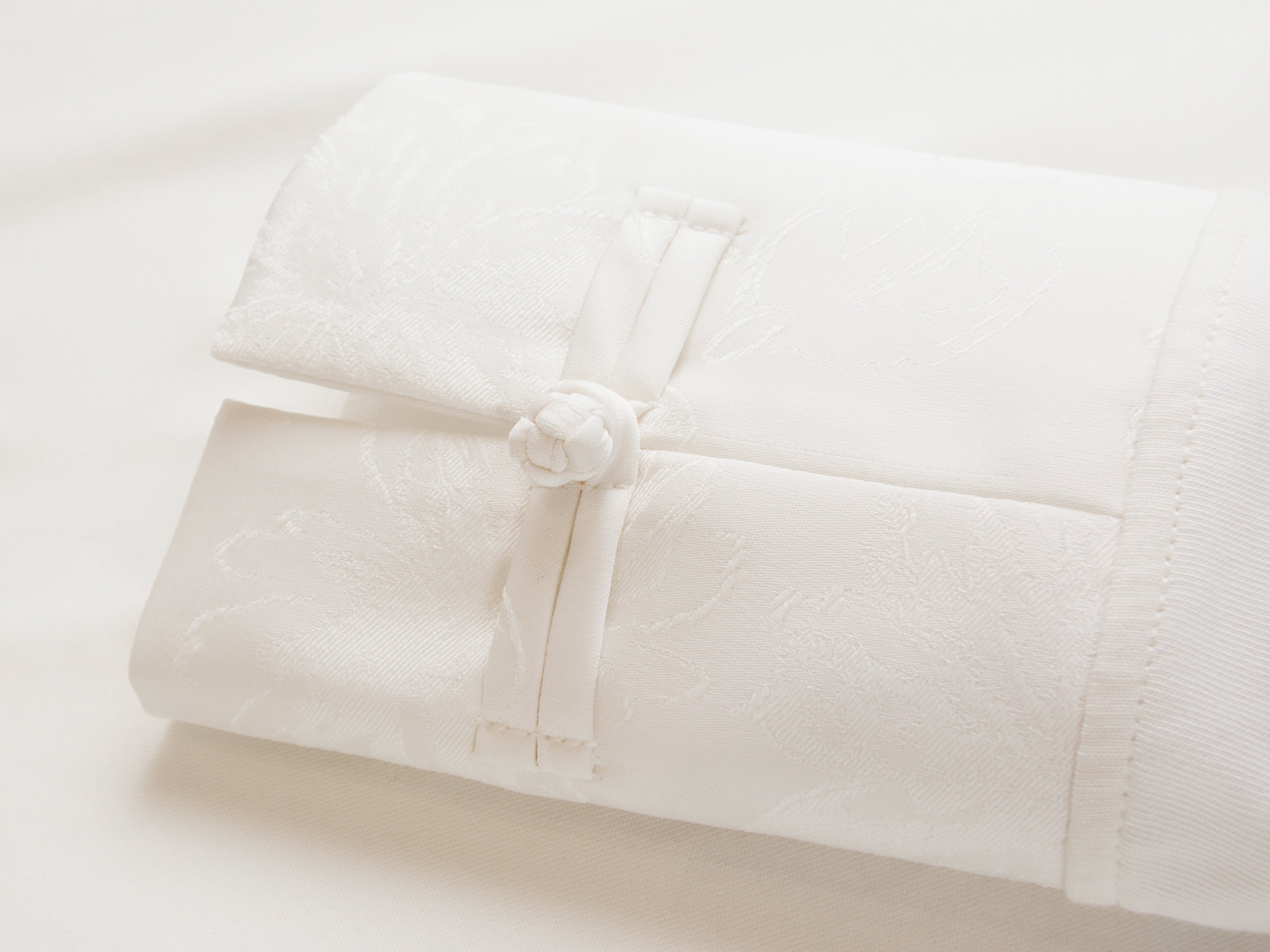 EP YAYING White Classic Shirt
