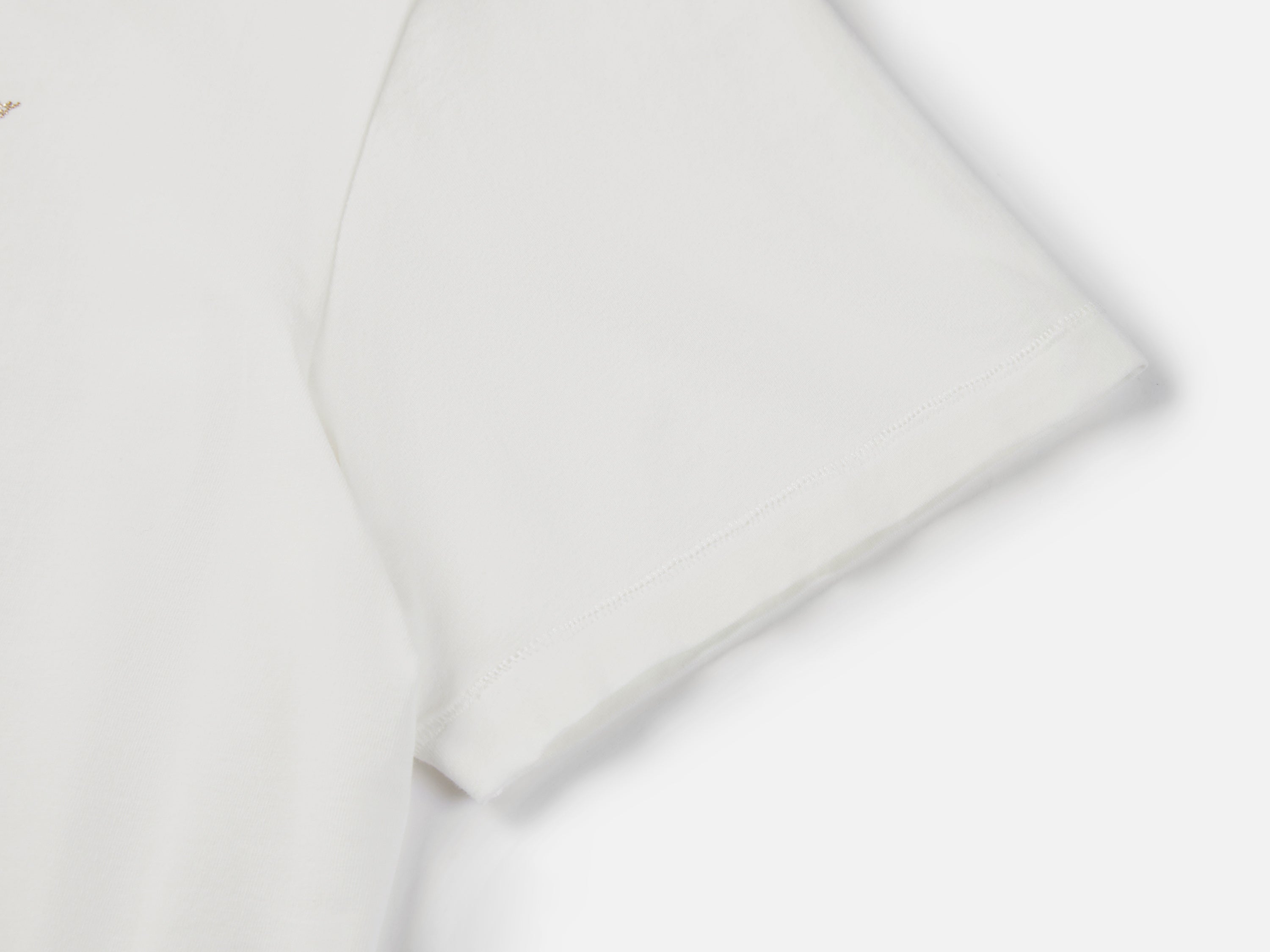 EP YAYING White Tee