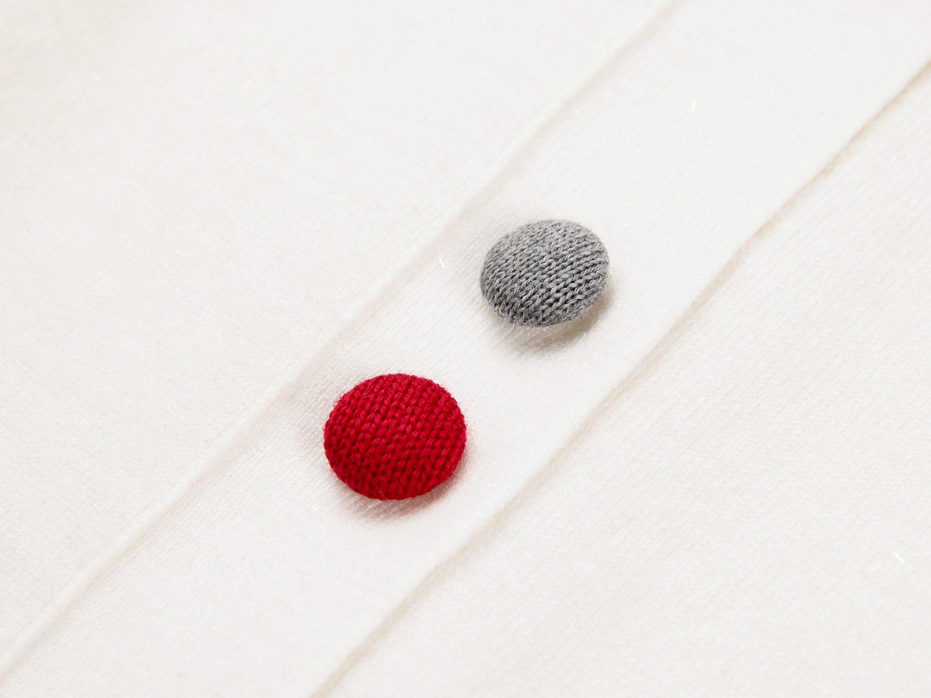 YAYING Wool Cashmere Color Button White Cardigan