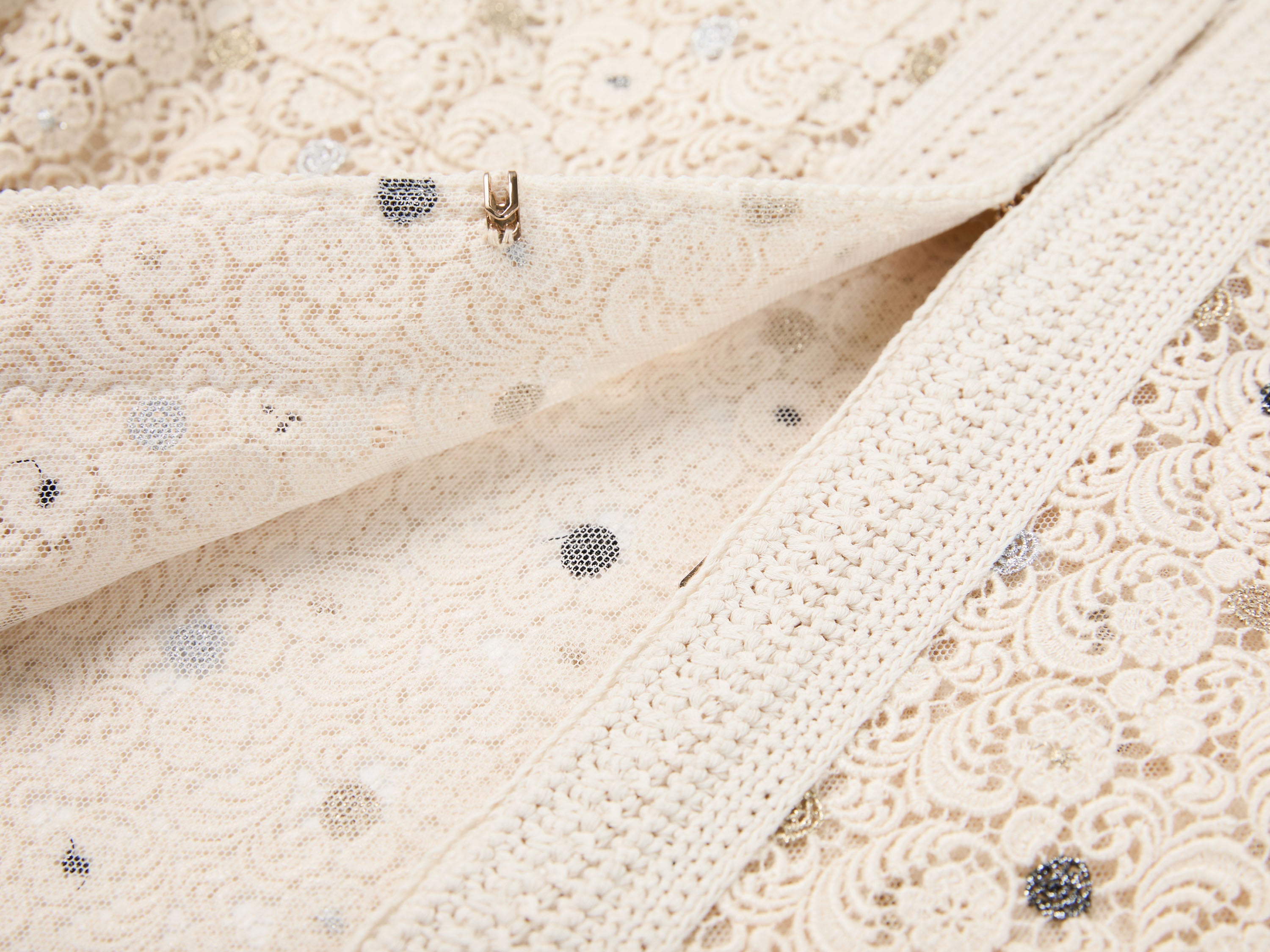 YAYING Water-Soluble Lace Hand-Knit Short Jacket