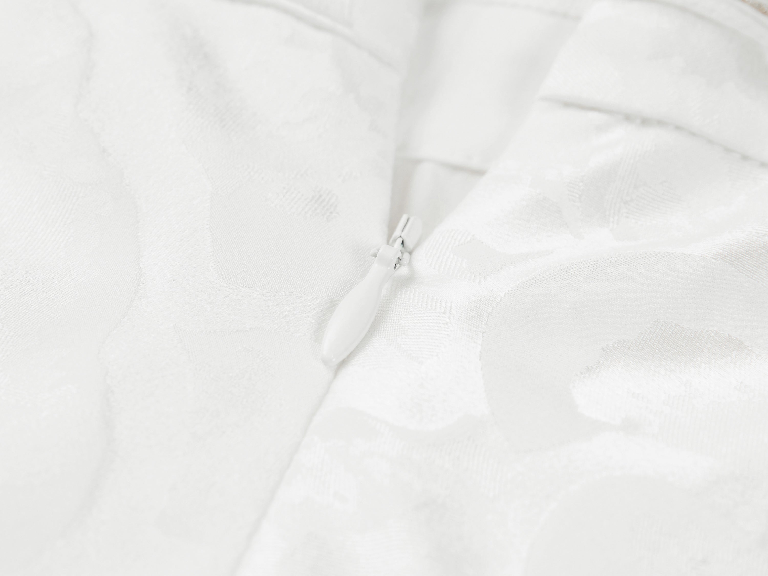 YAYING White Midi Skirt